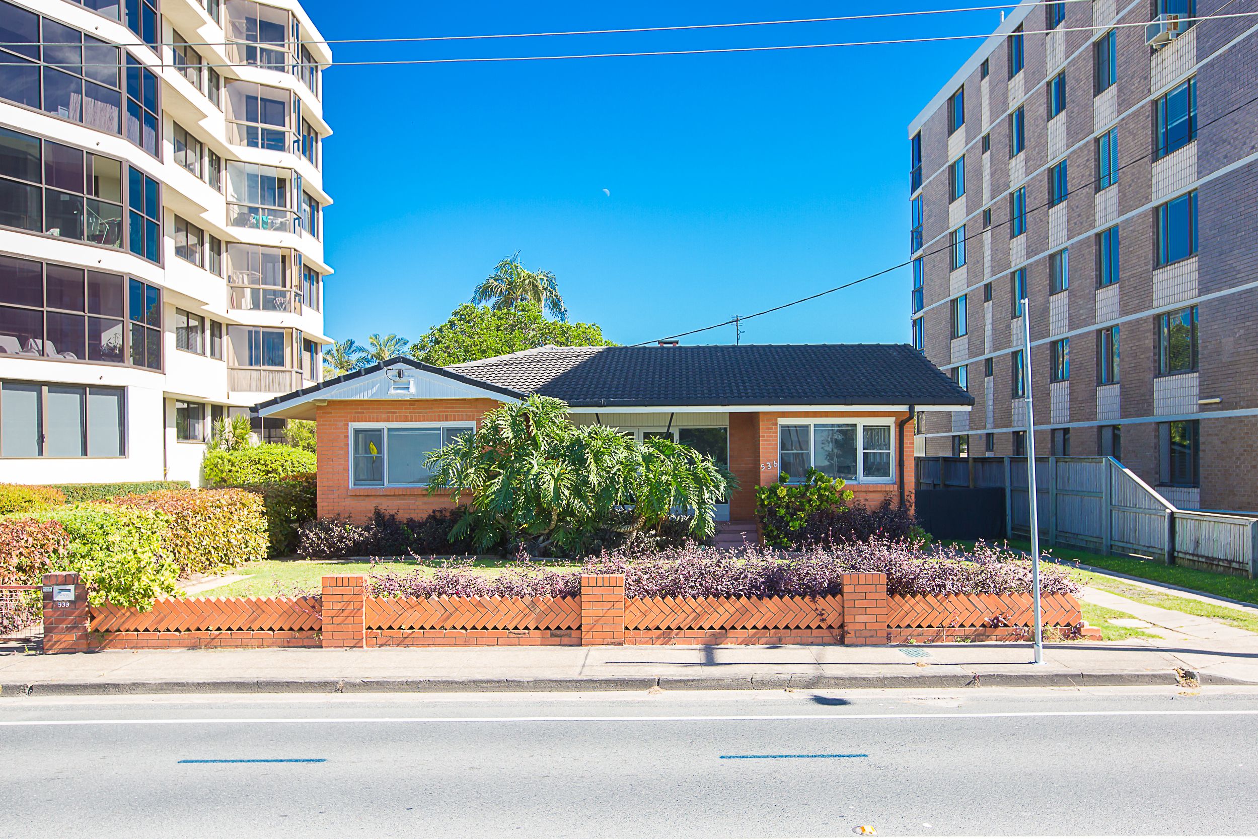 536 Marine Parade, Biggera Waters, QLD 4216