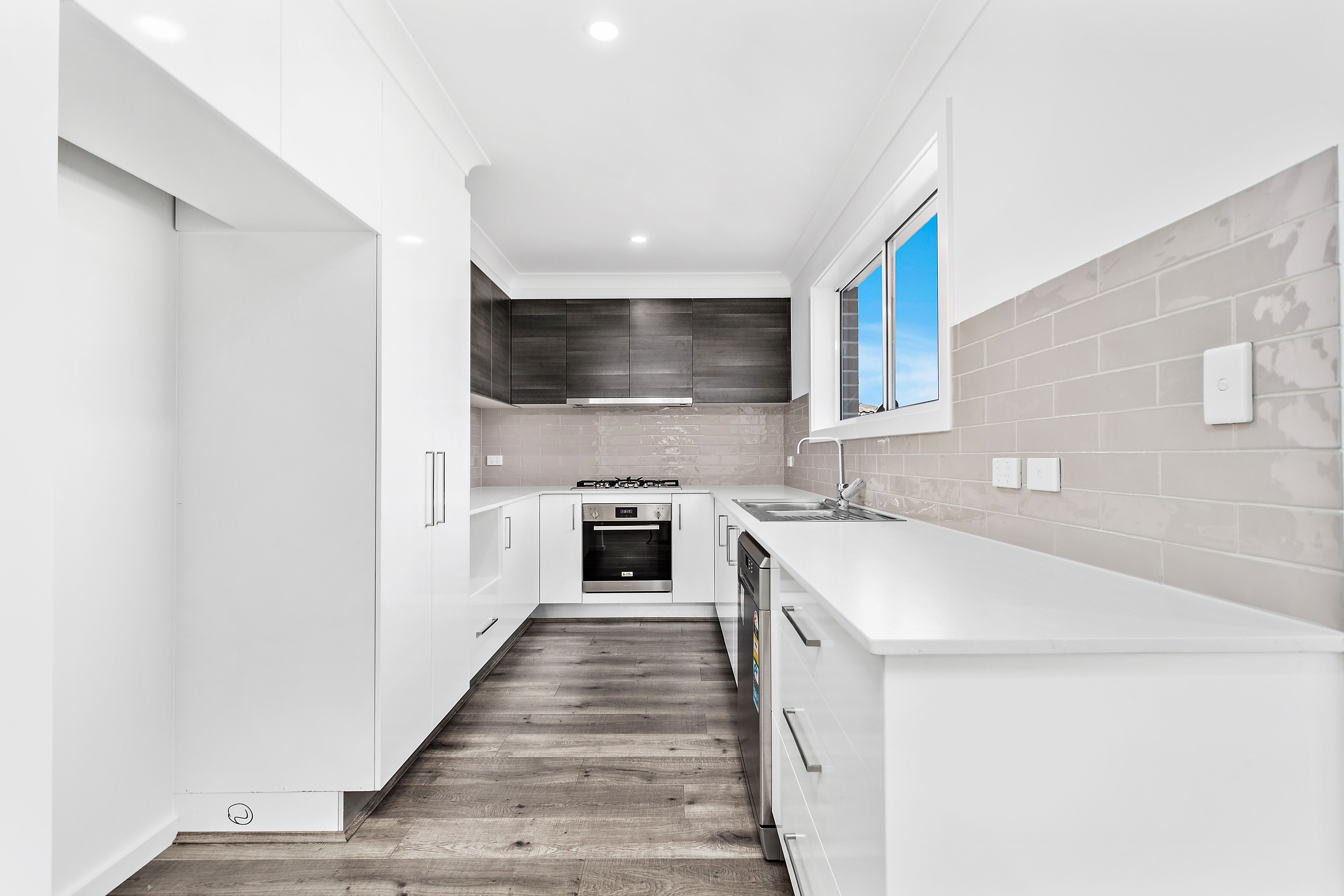 2/3A Whittaker Street, Flinders, NSW 2529