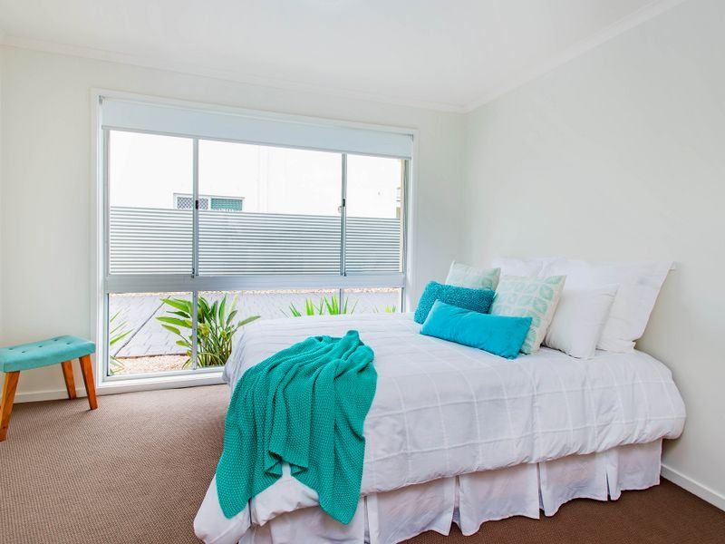 38 Howard Street, Runaway Bay QLD 4216