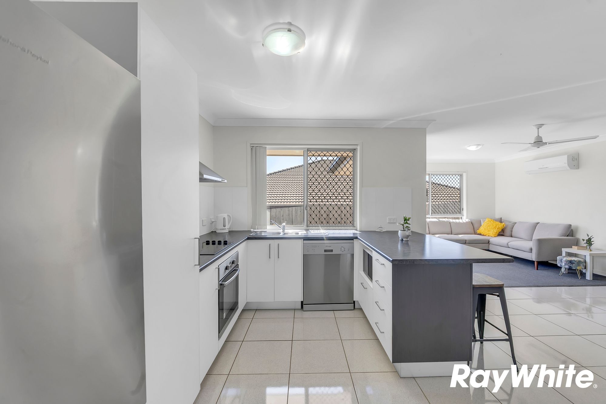1 Osprey Court, Lowood, QLD 4311