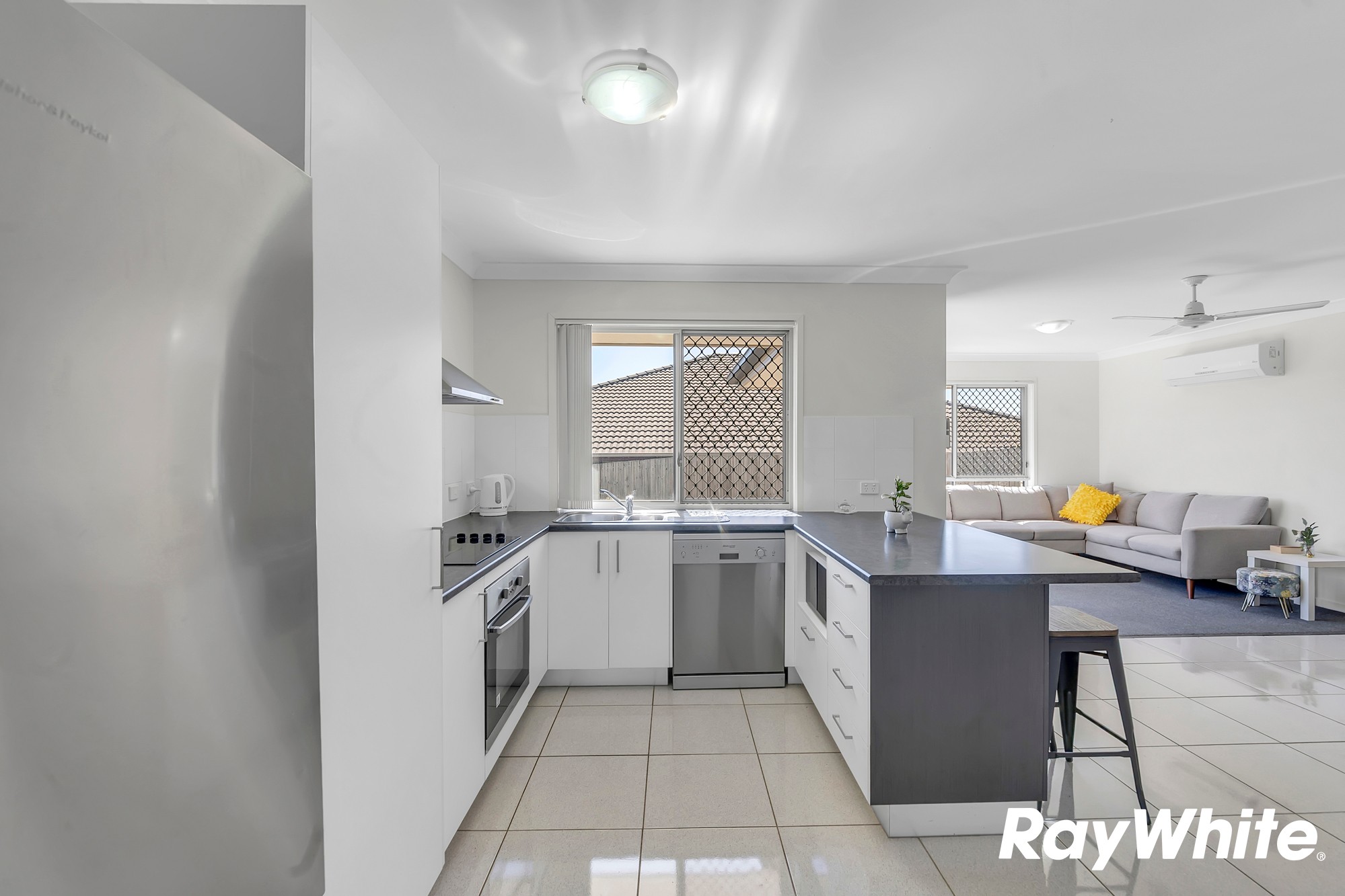 1 Osprey Court, Lowood, QLD 4311
