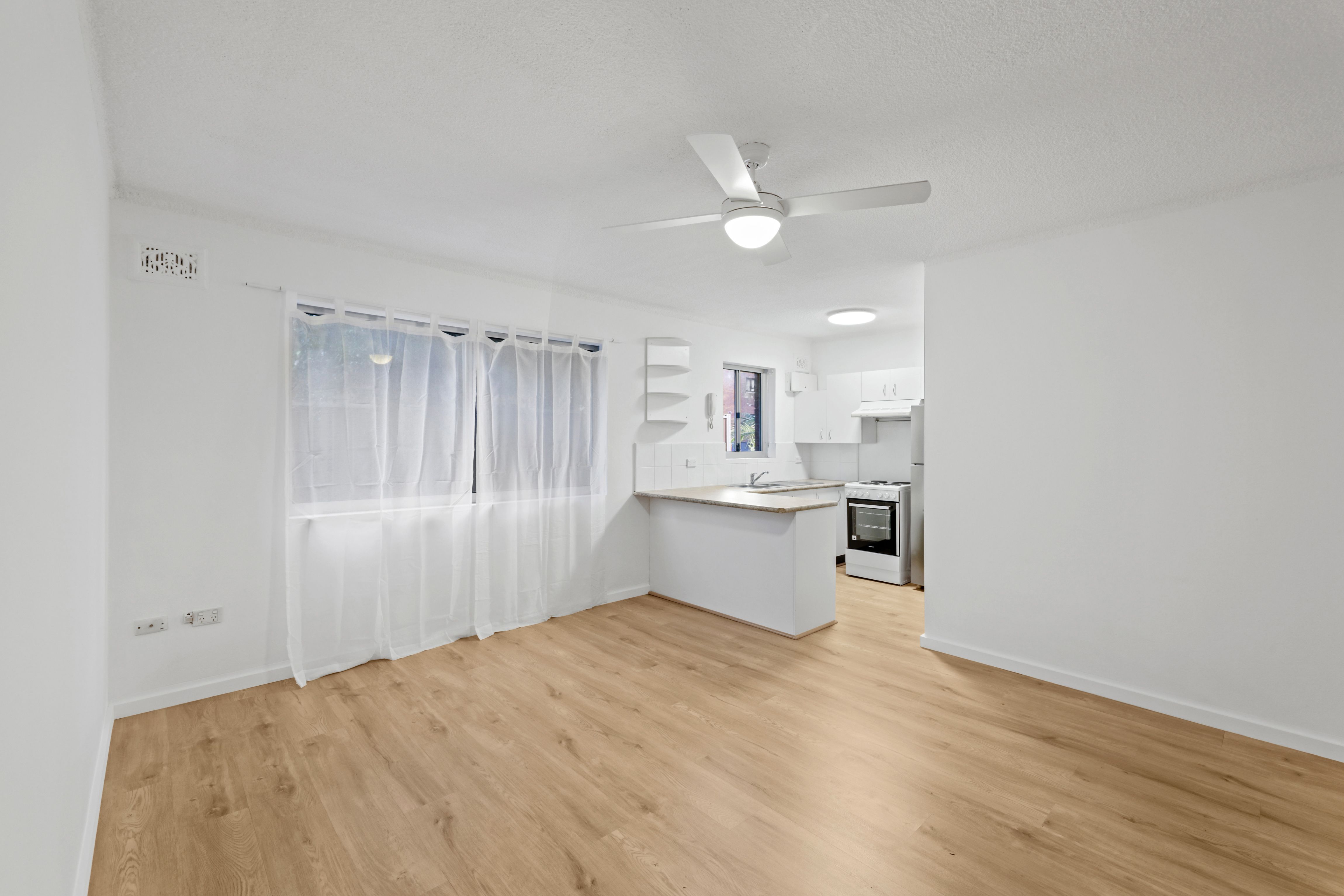 2/4 TEMPLEMAN Crescent, Hillsdale, NSW 2036
