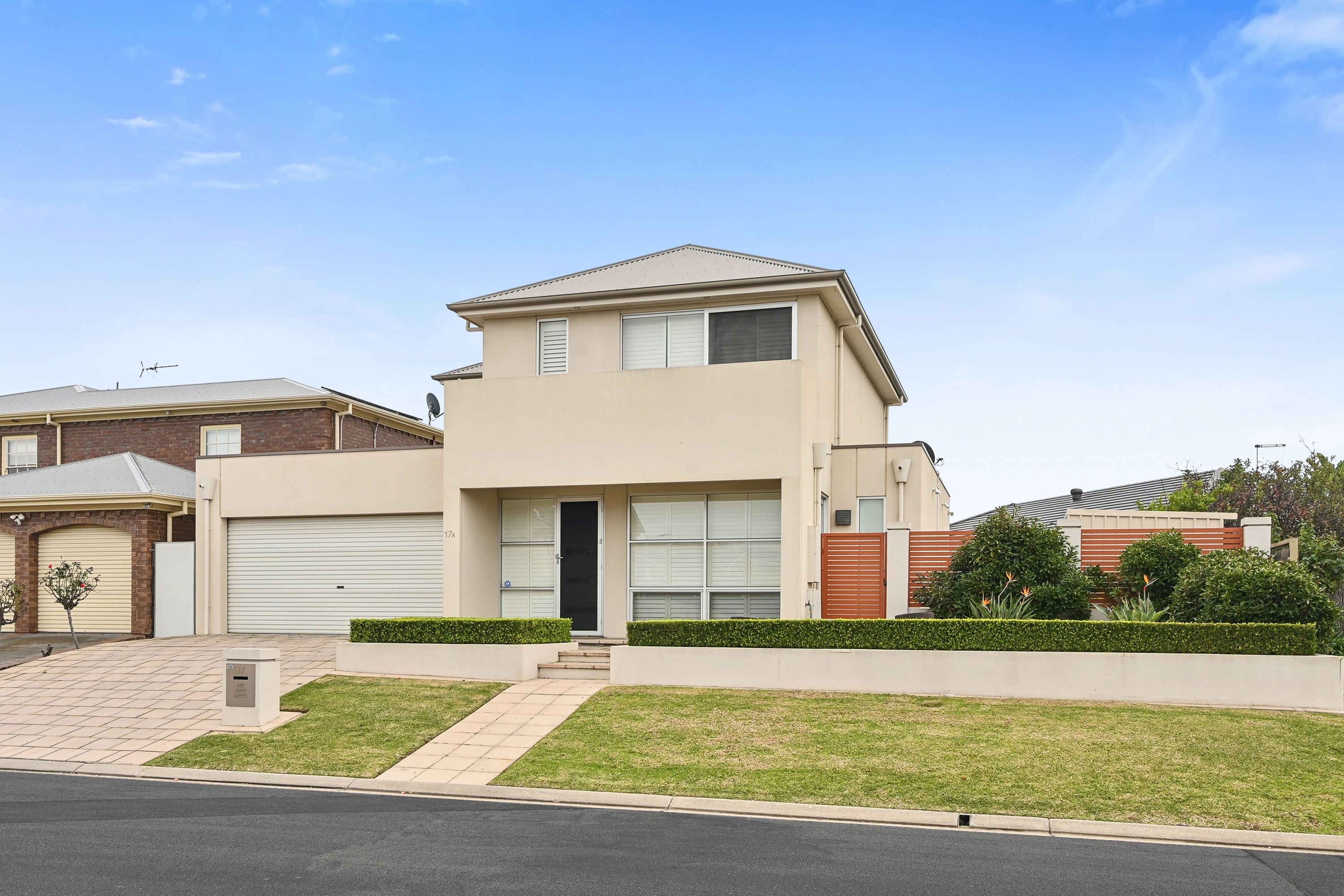 17A Sir John Marks Drive — photo 18 of 19