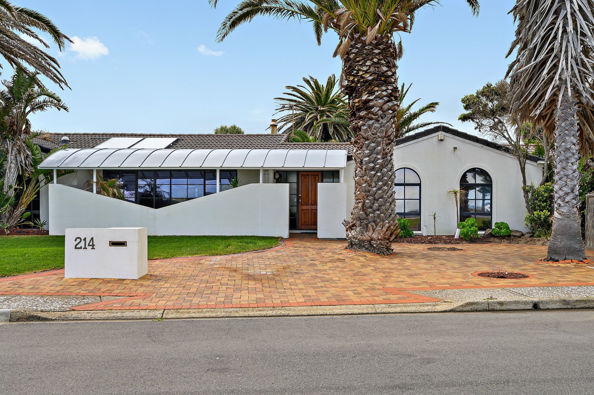 214 & 215 Esplanade, Port Noarlunga South, SA 5167 Sold House Ray