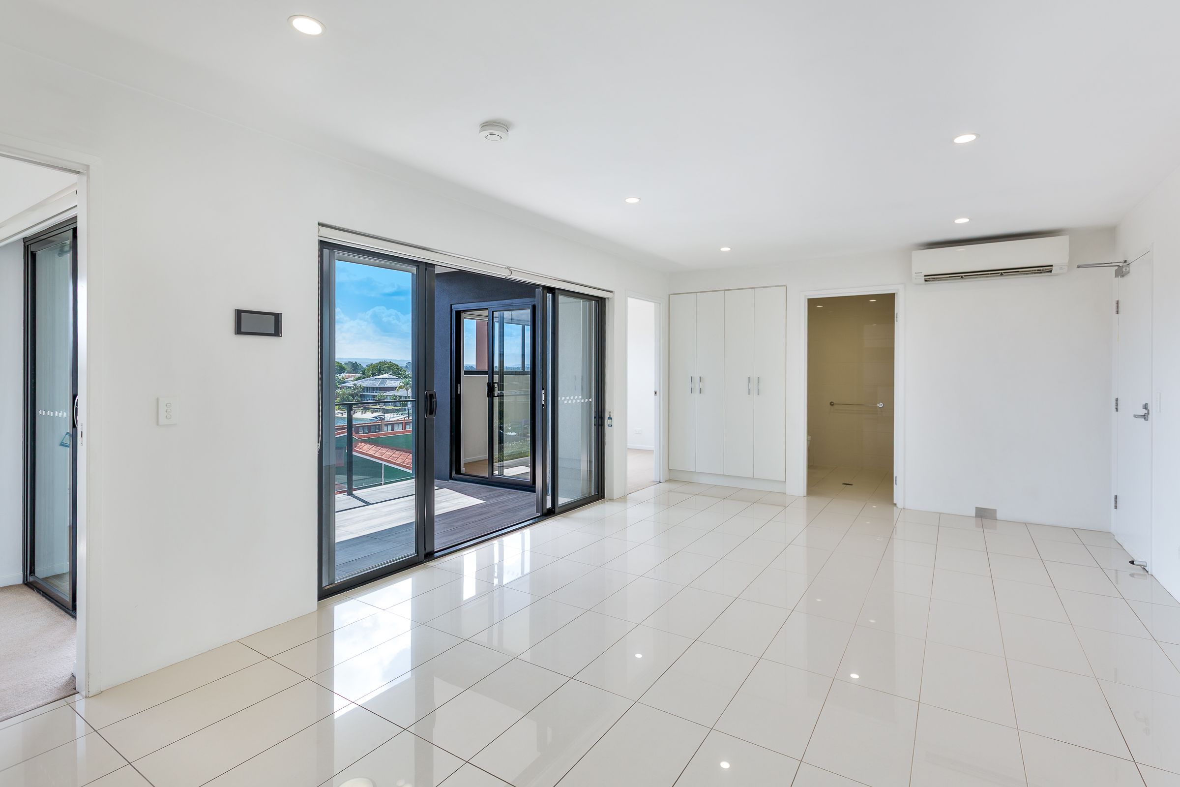 407/9 Hooker Boulevard, Broadbeach Waters, QLD 4218