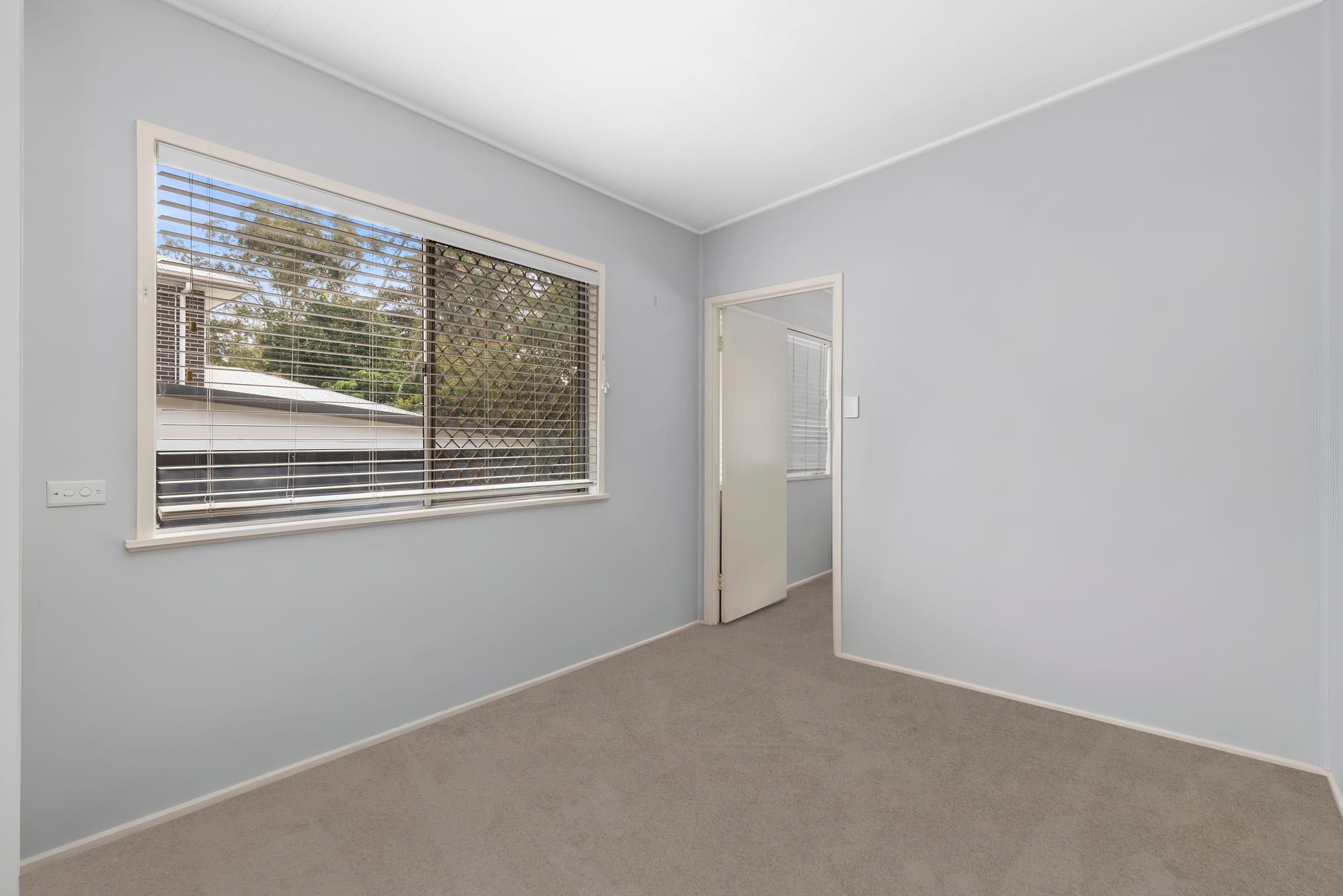 39 Fawkner Street — photo 9 of 13