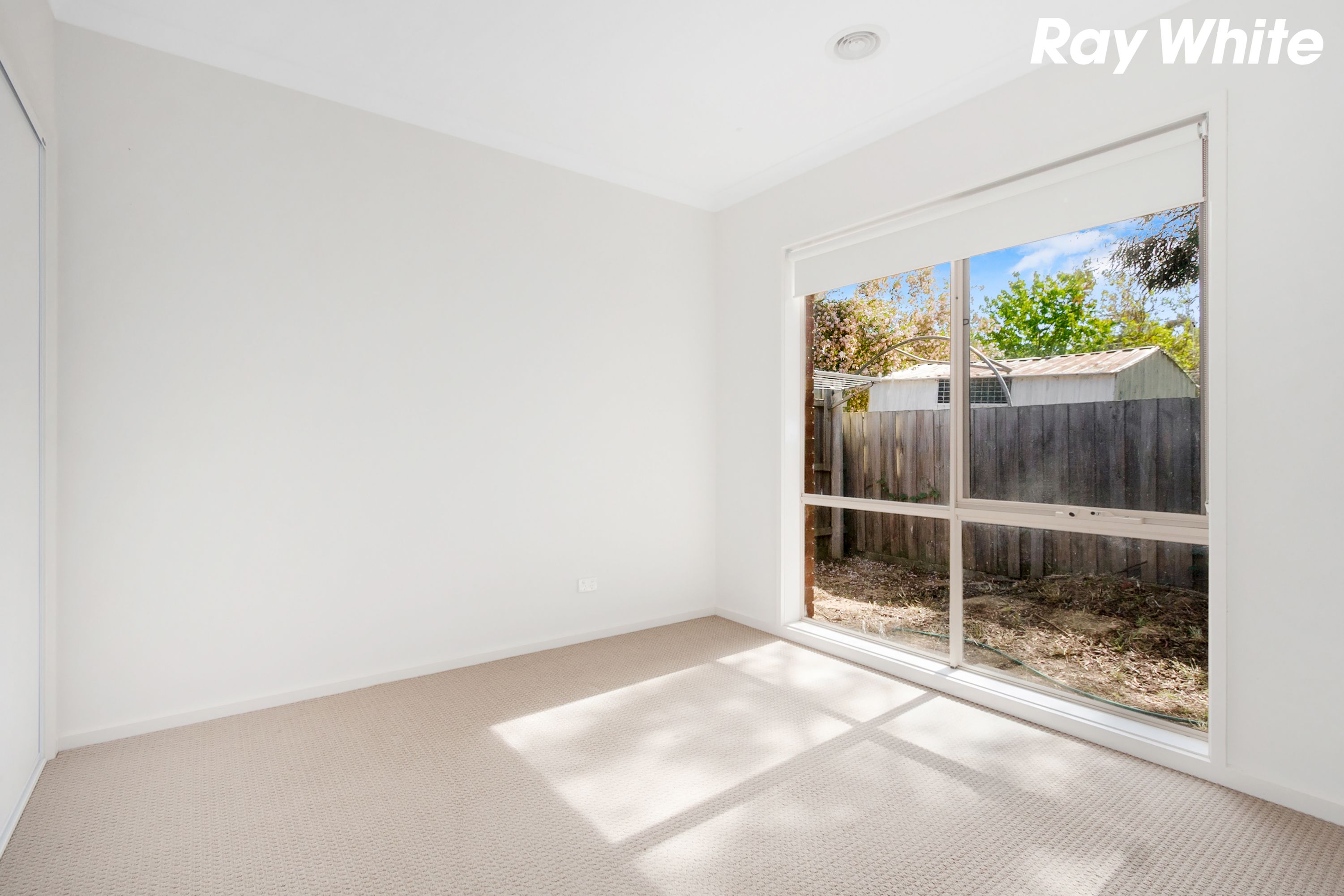3/8 Grand Central Boulevard, Pakenham, VIC 3810