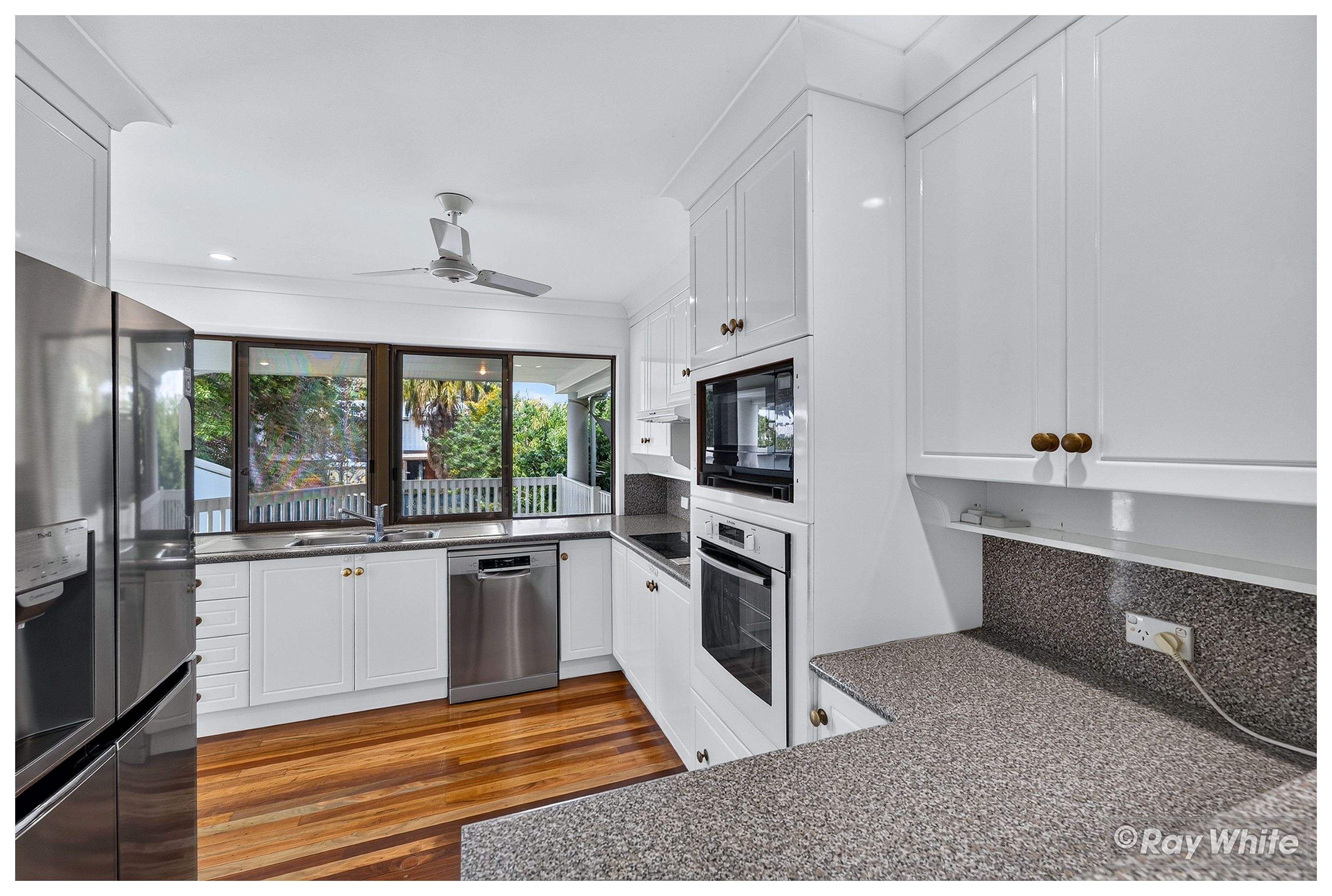 426 Moyle Street — photo 3 of 30