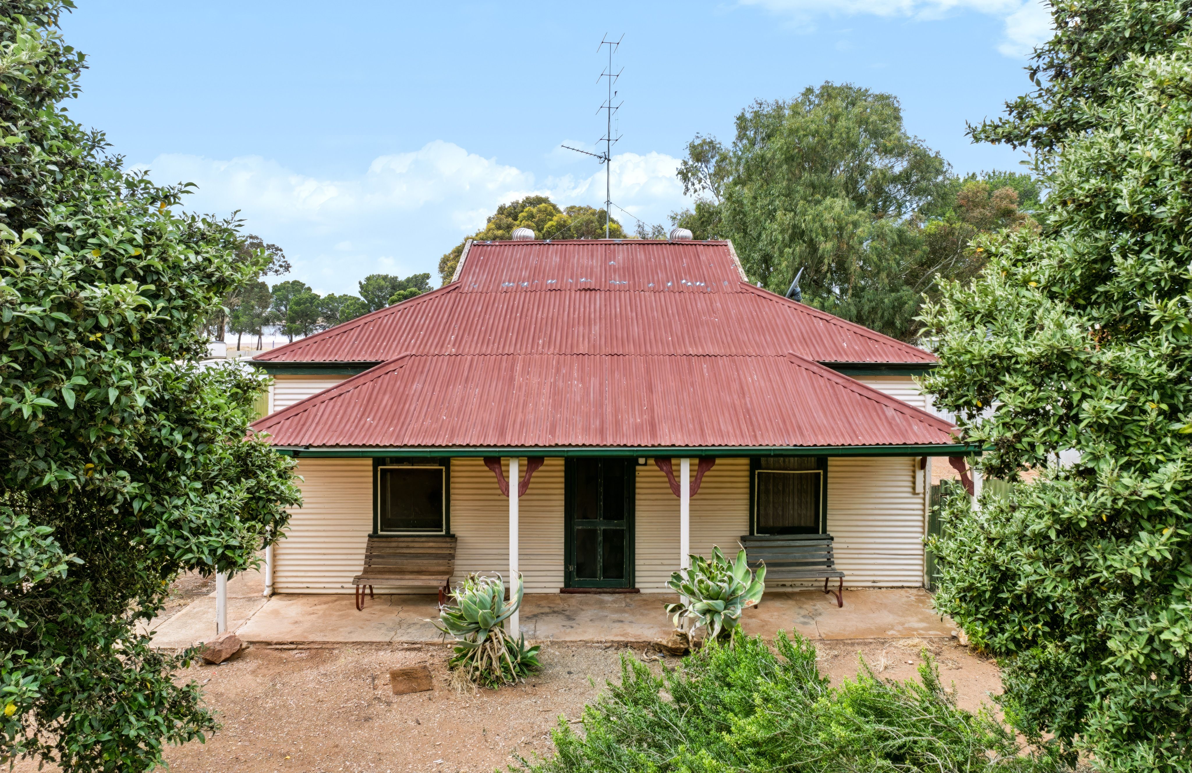 24 Ellis Street — photo from Ray White Clare Valley
