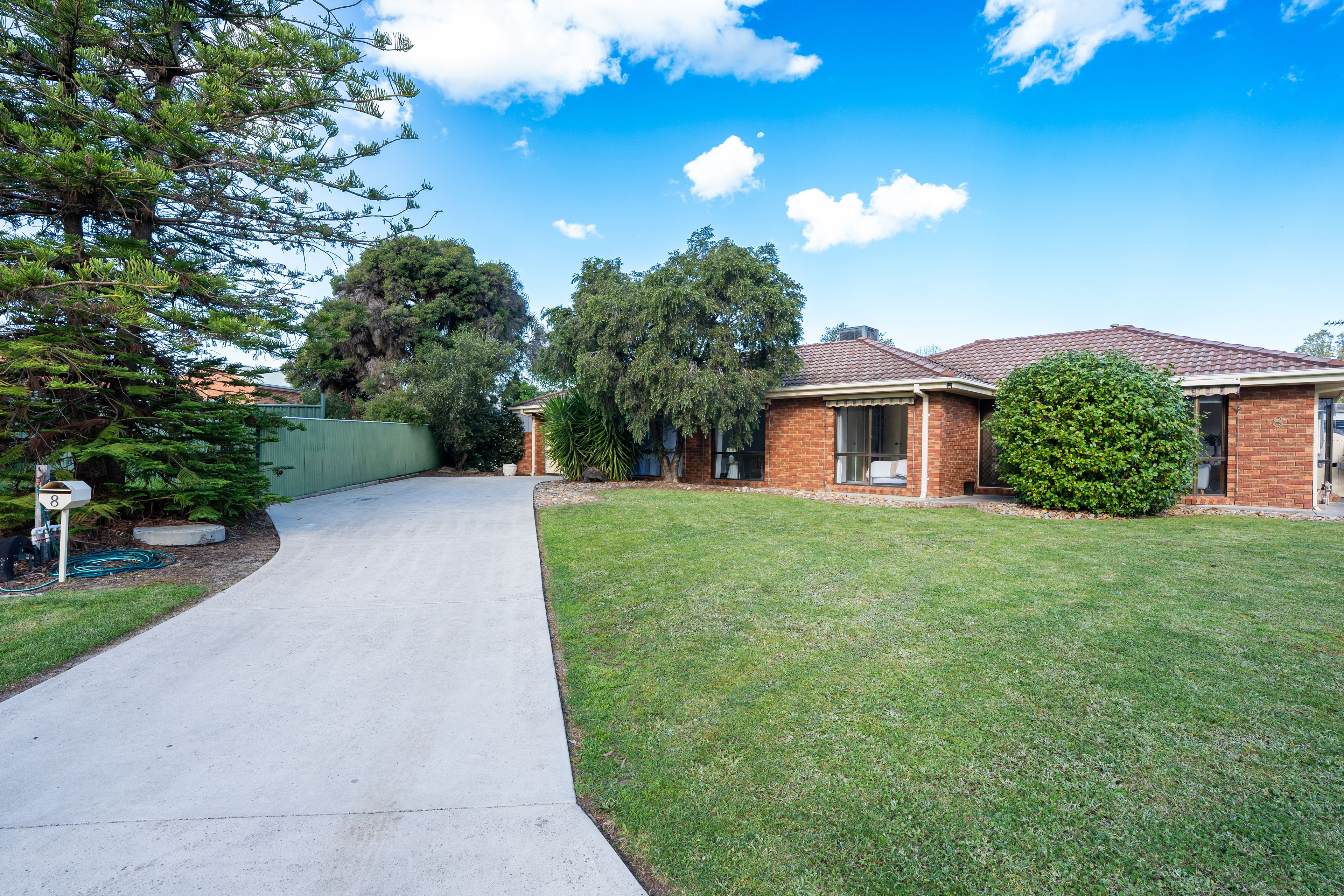 8 Ditmann Place — photo from Ray White Albury North