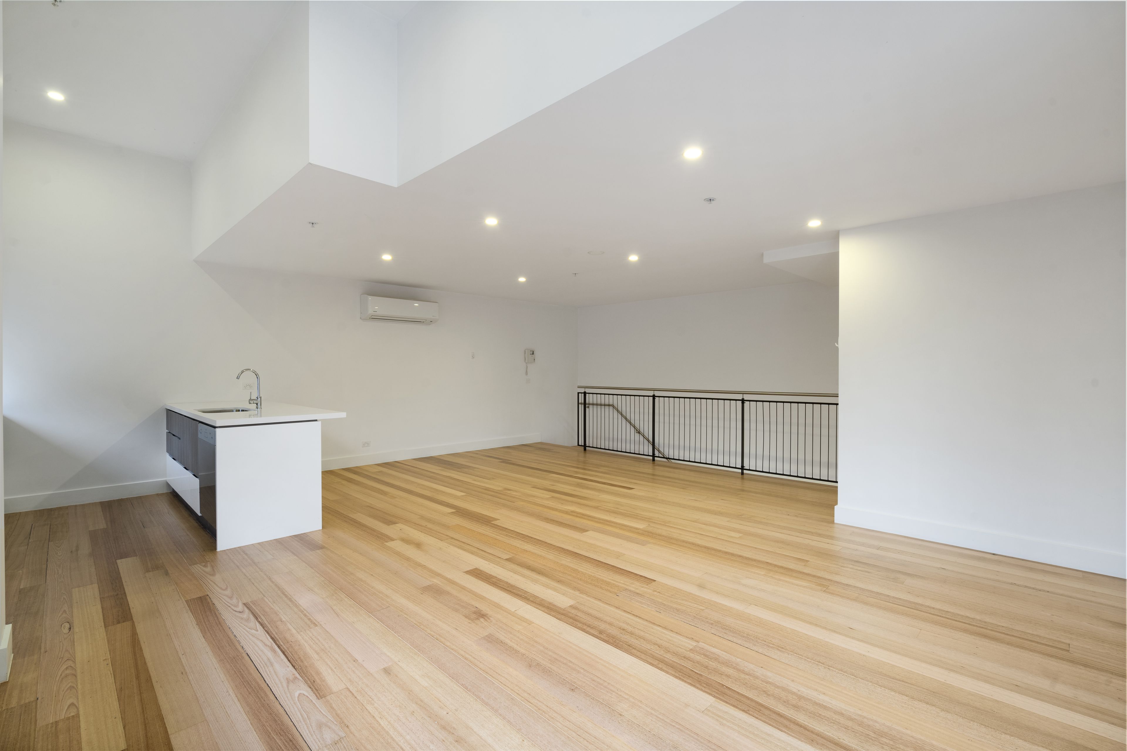 4-33-35-bodley-street-beaumaris-vic-3193-leased-apartment-ray