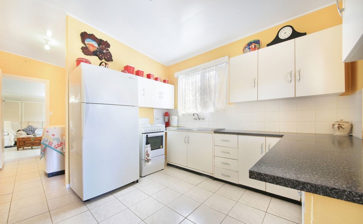 4 Allawah Avenue, Palm Beach, QLD 4221