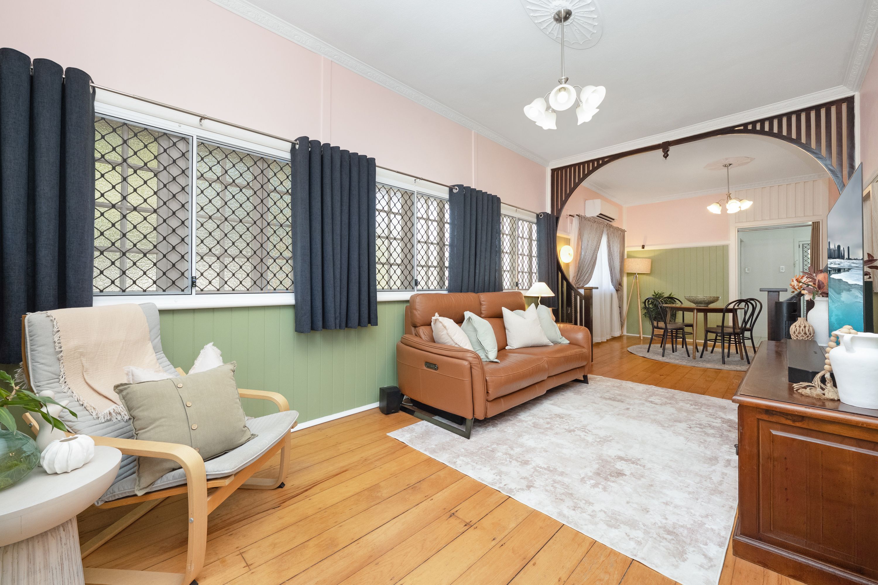 151 Kings Road — photo 4 of 18