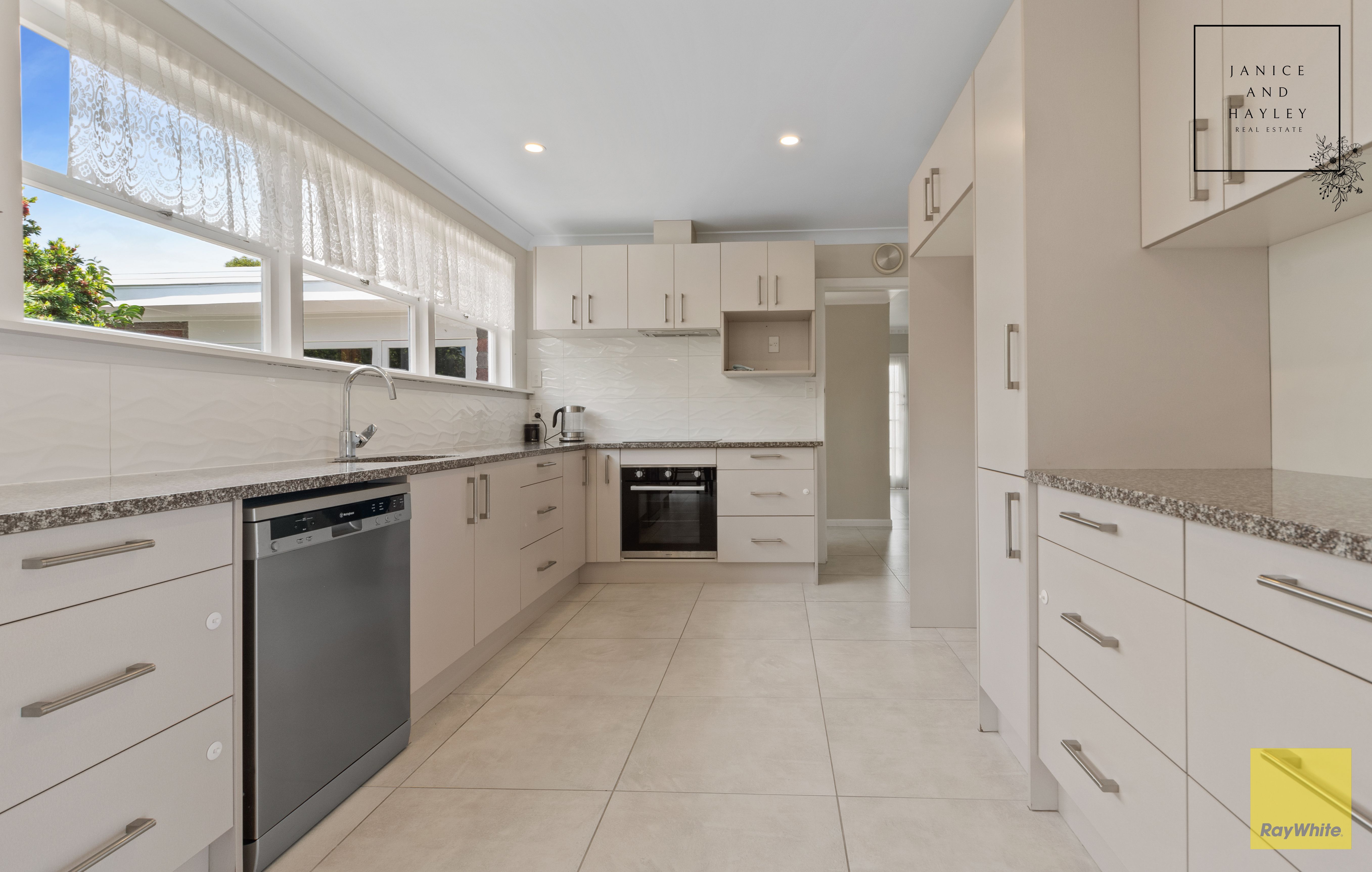 2B Adams Road, Manurewa, Manukau City