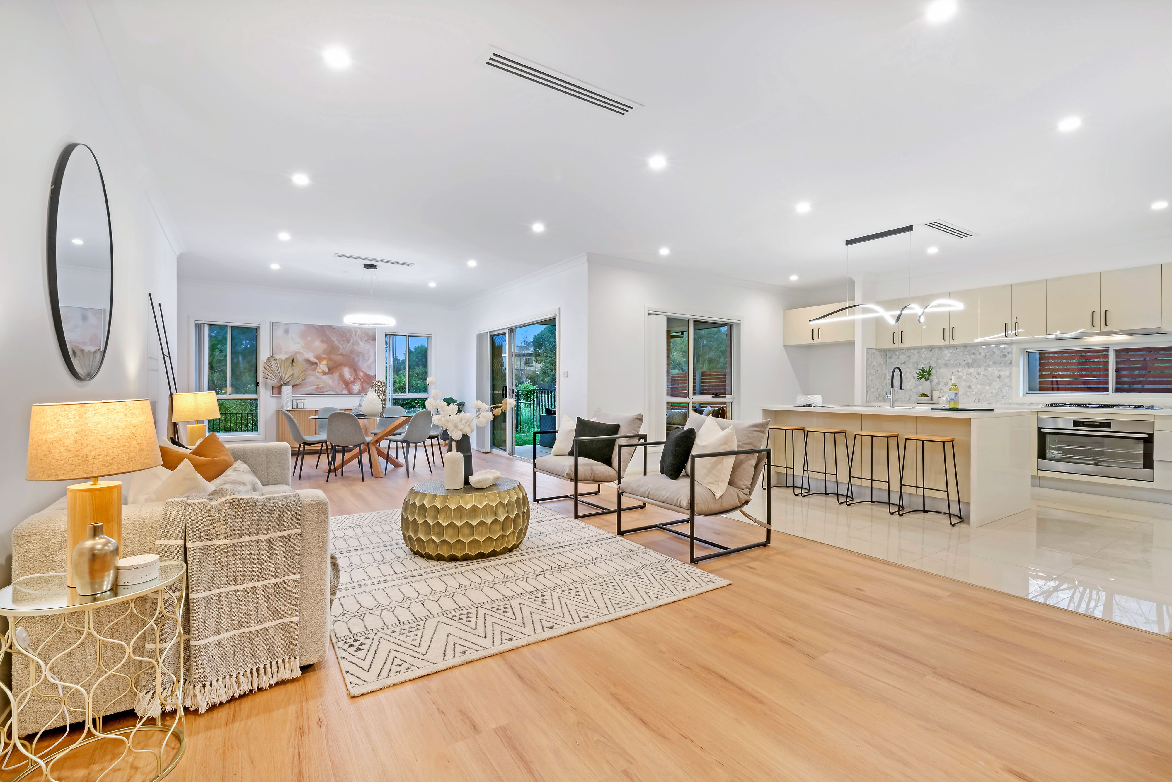 2 Oakhill Crescent, Colebee, NSW 2761