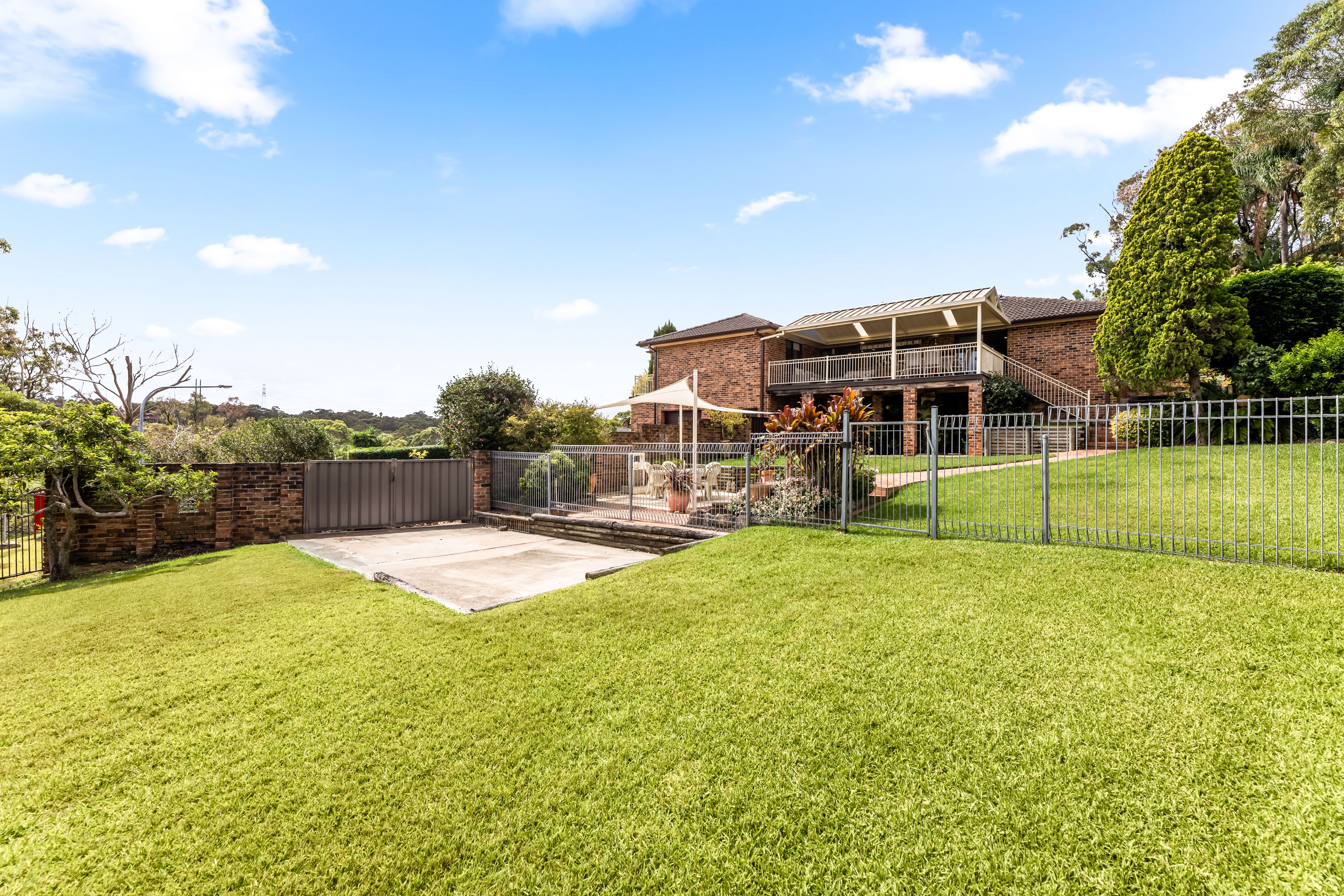 14 Tamarind Place, Alfords Point, NSW 2234 Sold House Ray White