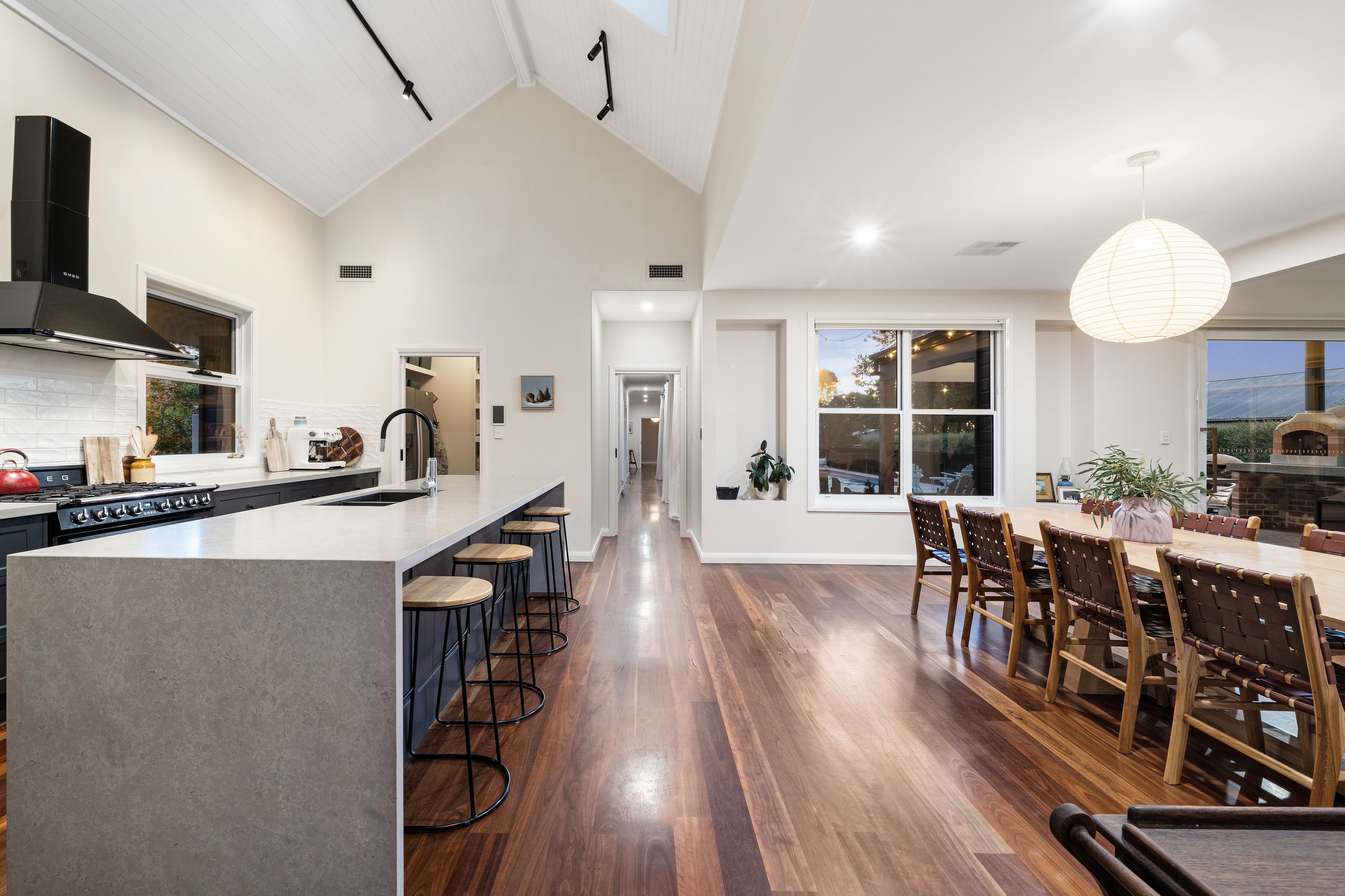 86 Cork Street — photo 6 of 26