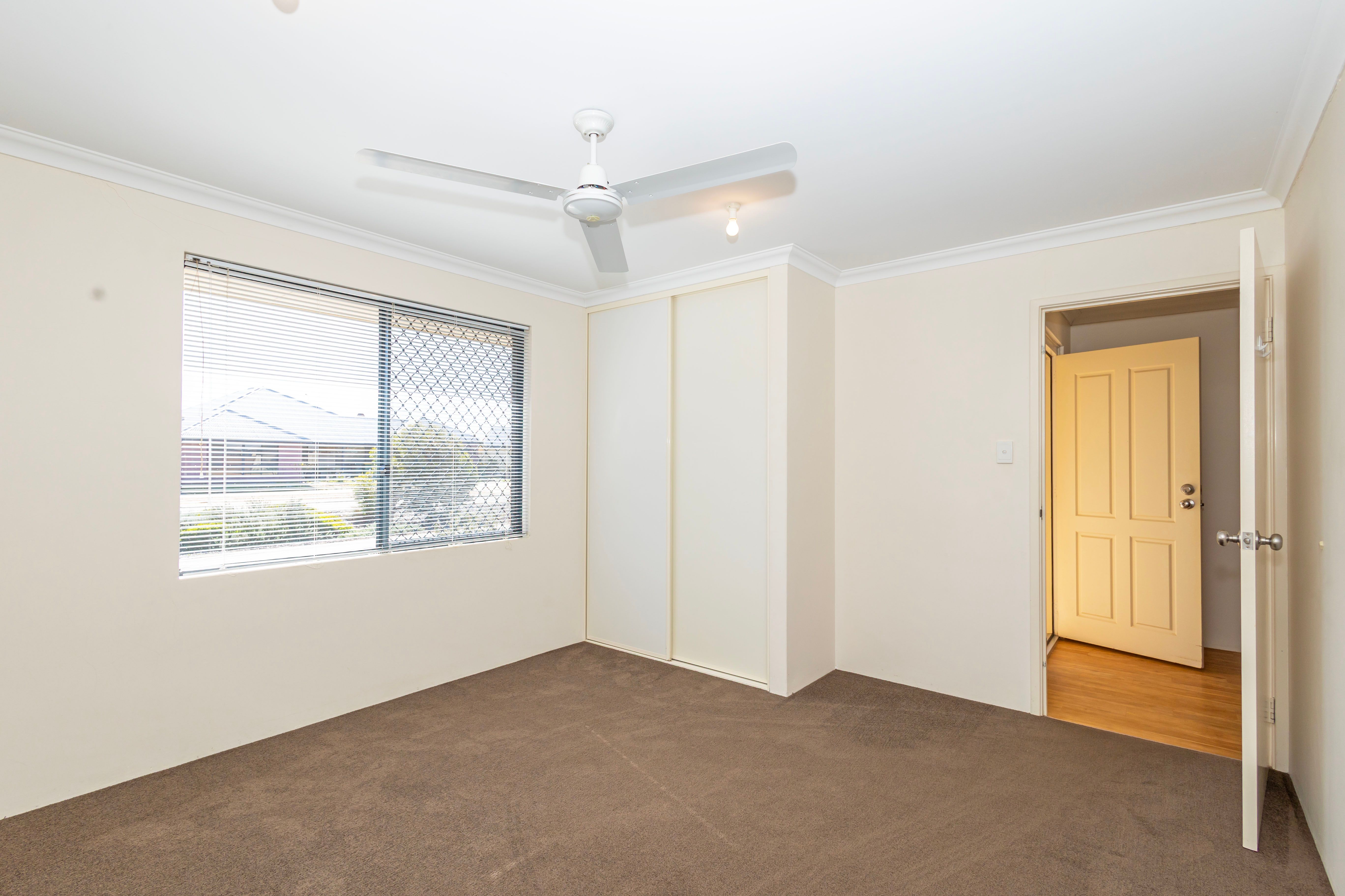 29 Dryandra Boulevard — photo 13 of 24