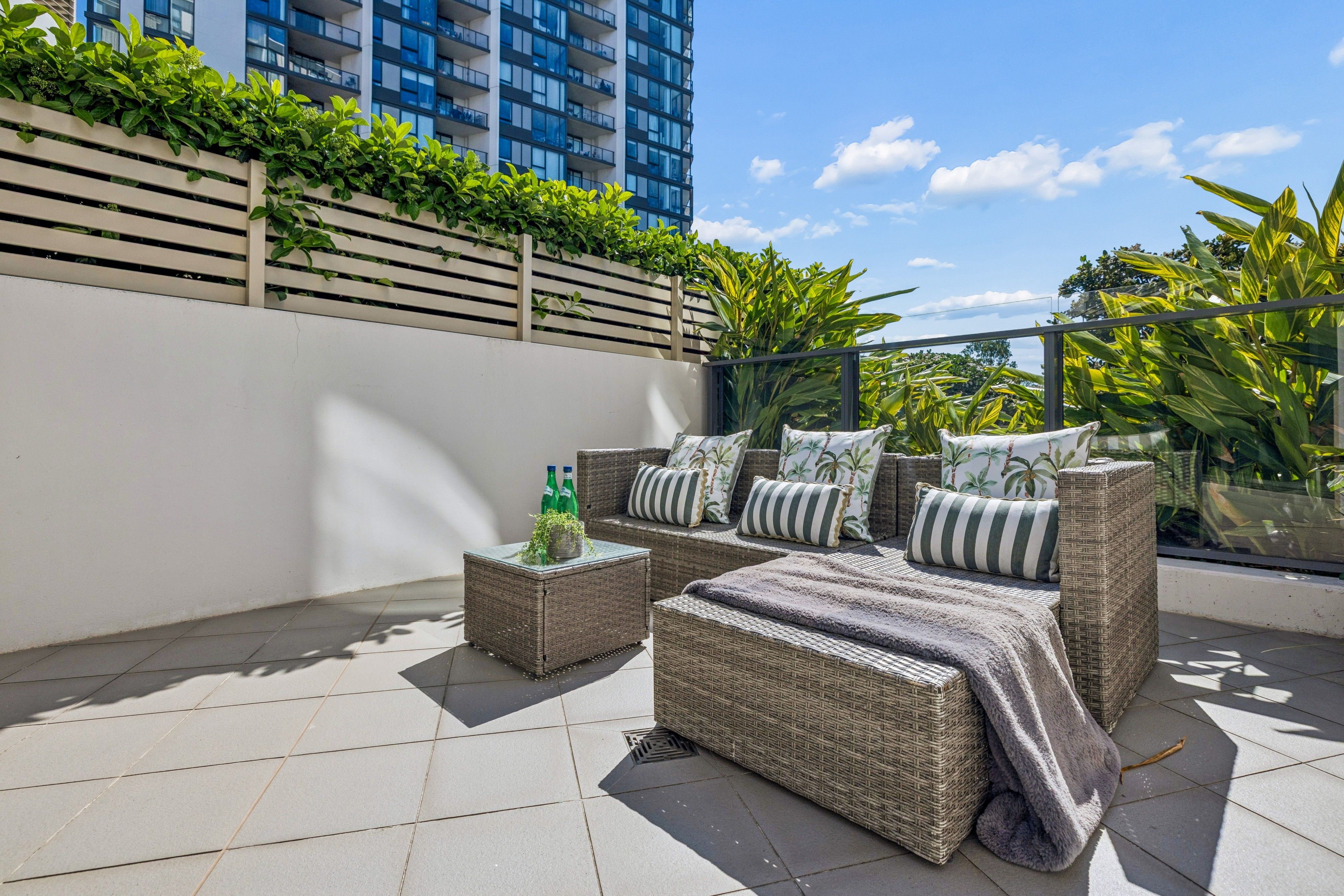 206/2 Chisholm Street, Wolli Creek, NSW 2205
