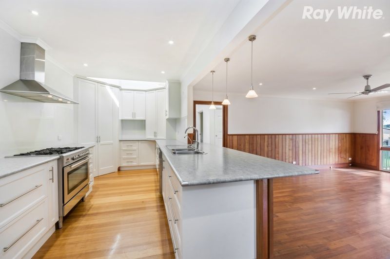 30 Pine Crescent, Boronia, VIC 3155