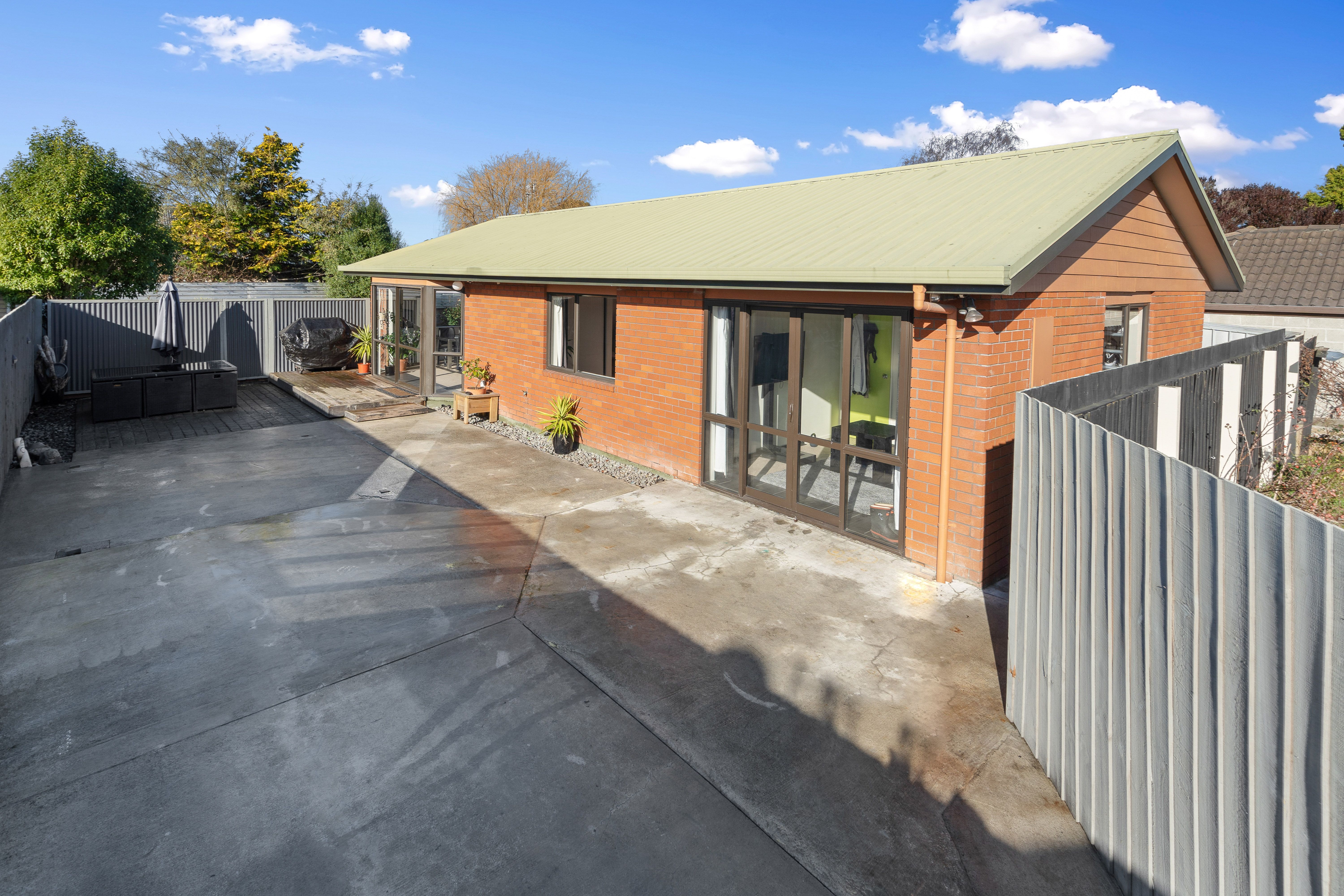 2/56 Kerrs Road, Avonside, Christchurch City 8061 Sold House Ray