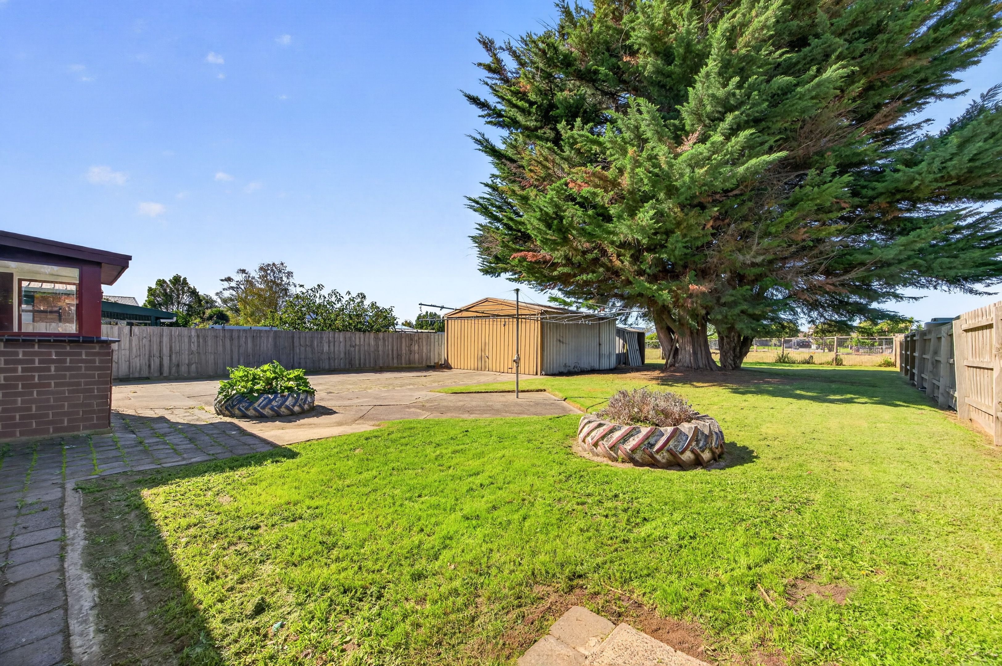 36 Loch Street — photo 13 of 16