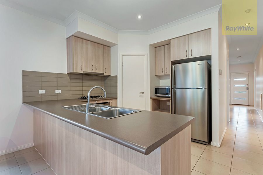 5 Bottlebrush Road, Craigieburn, VIC 3064