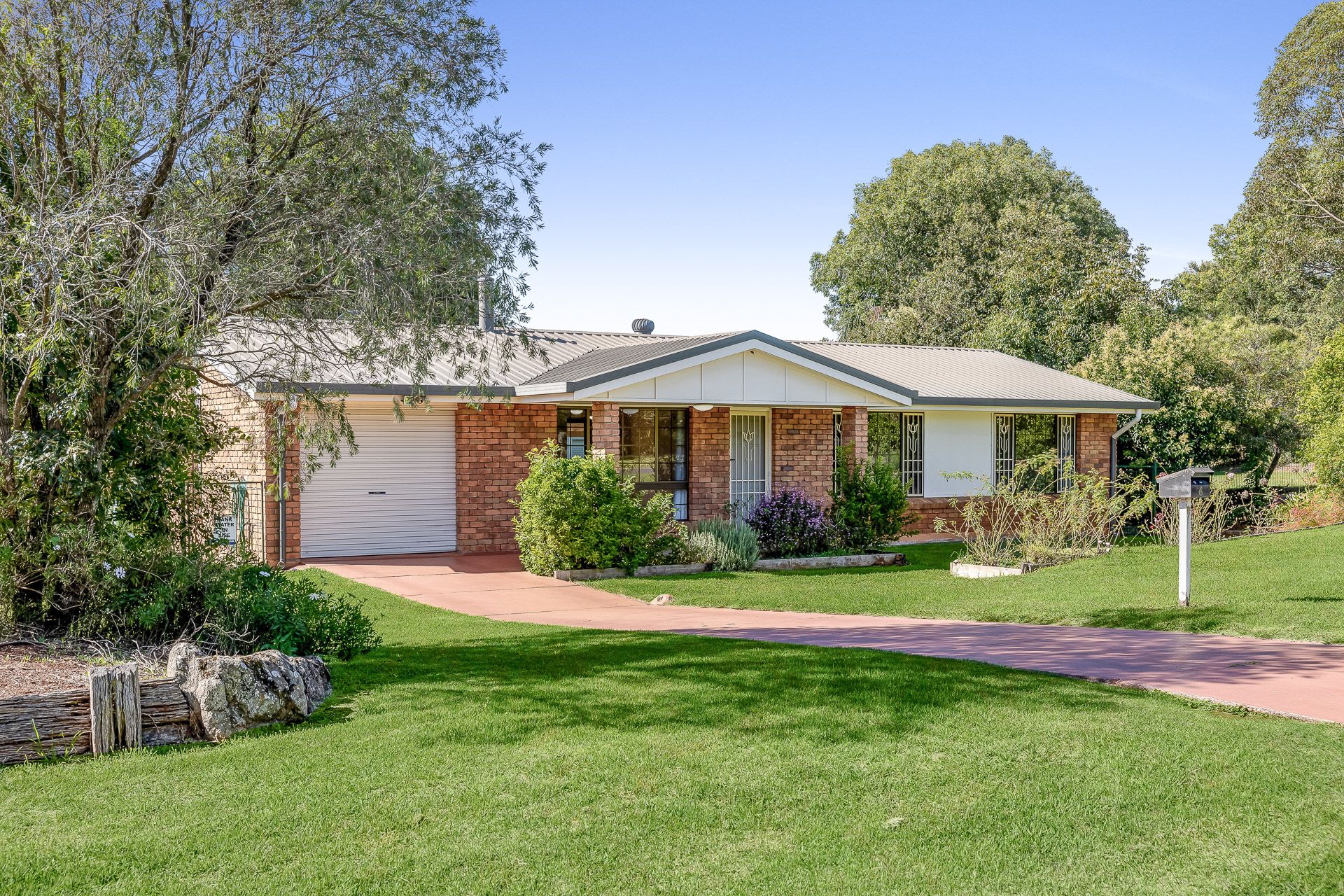 6 Nichols Road, Highfields, QLD 4352