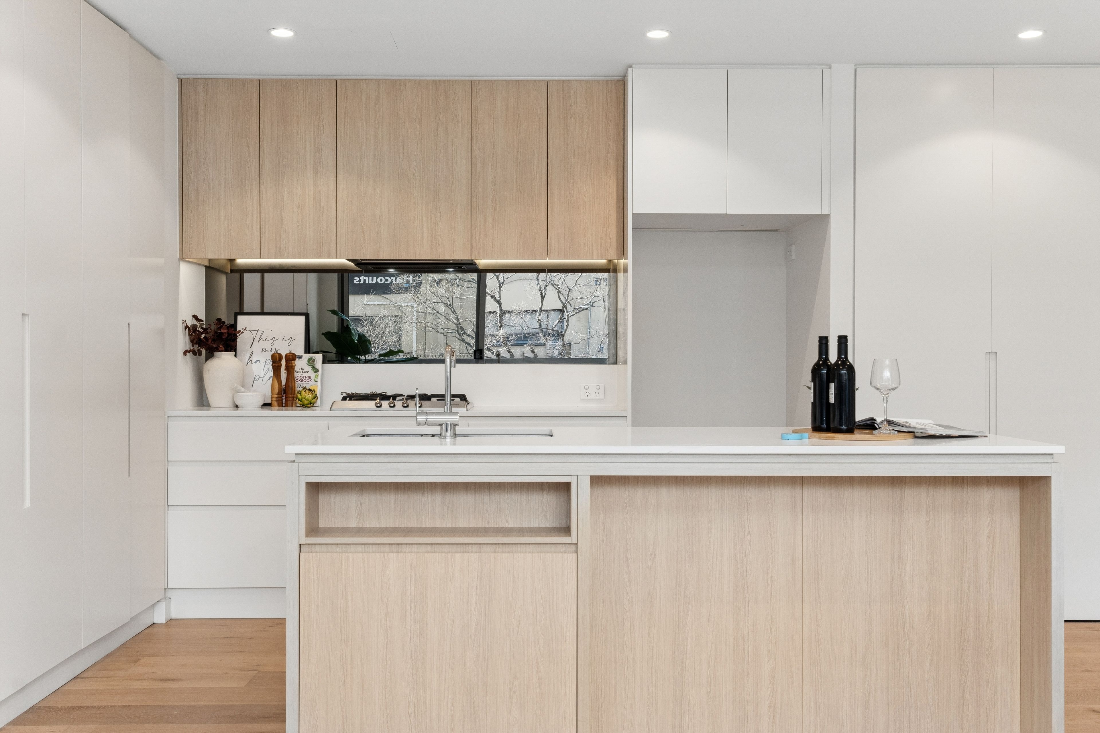G01/33 New Canterbury Road — photo 3 of 15