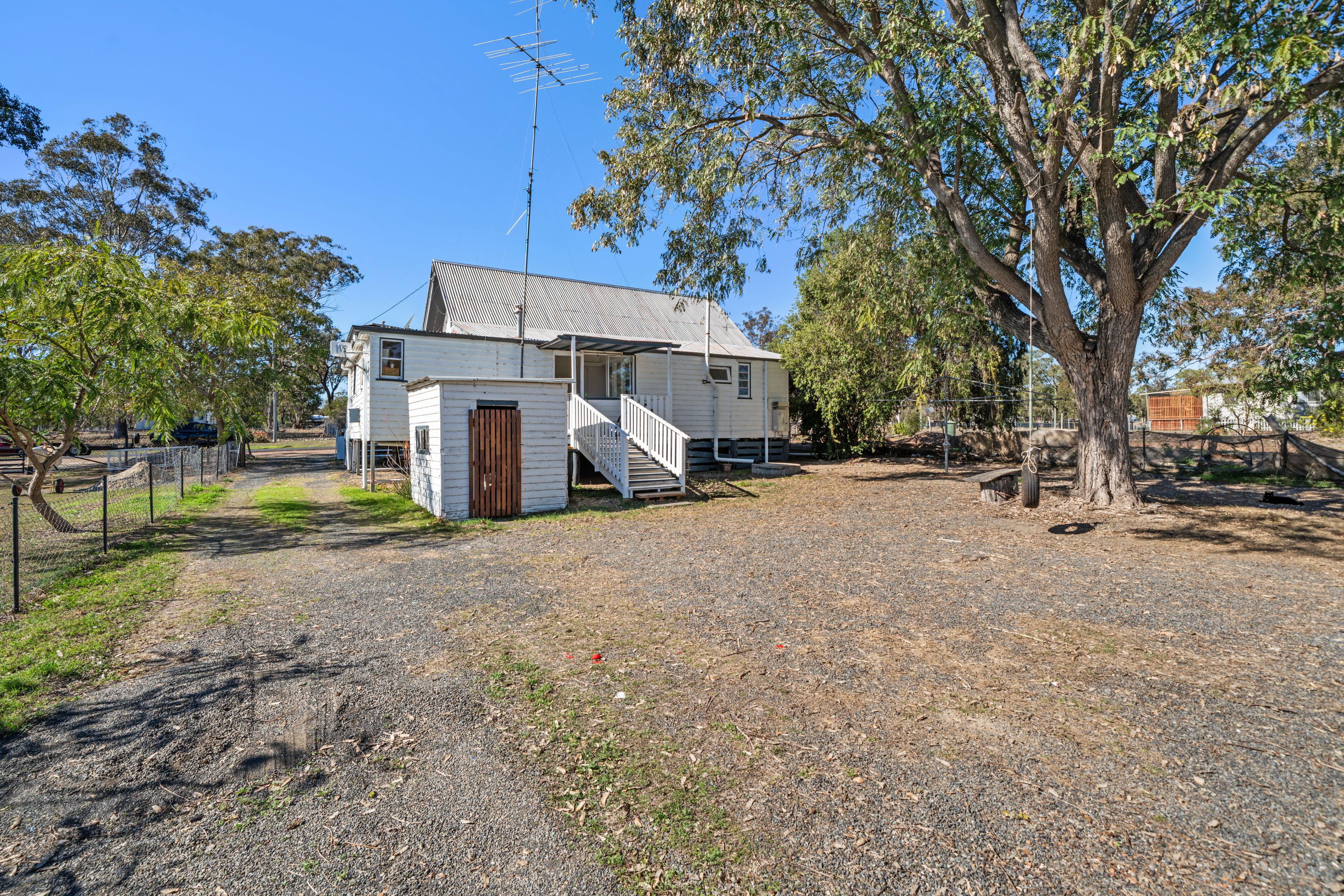 21 MacIntyre Street — photo 15 of 16