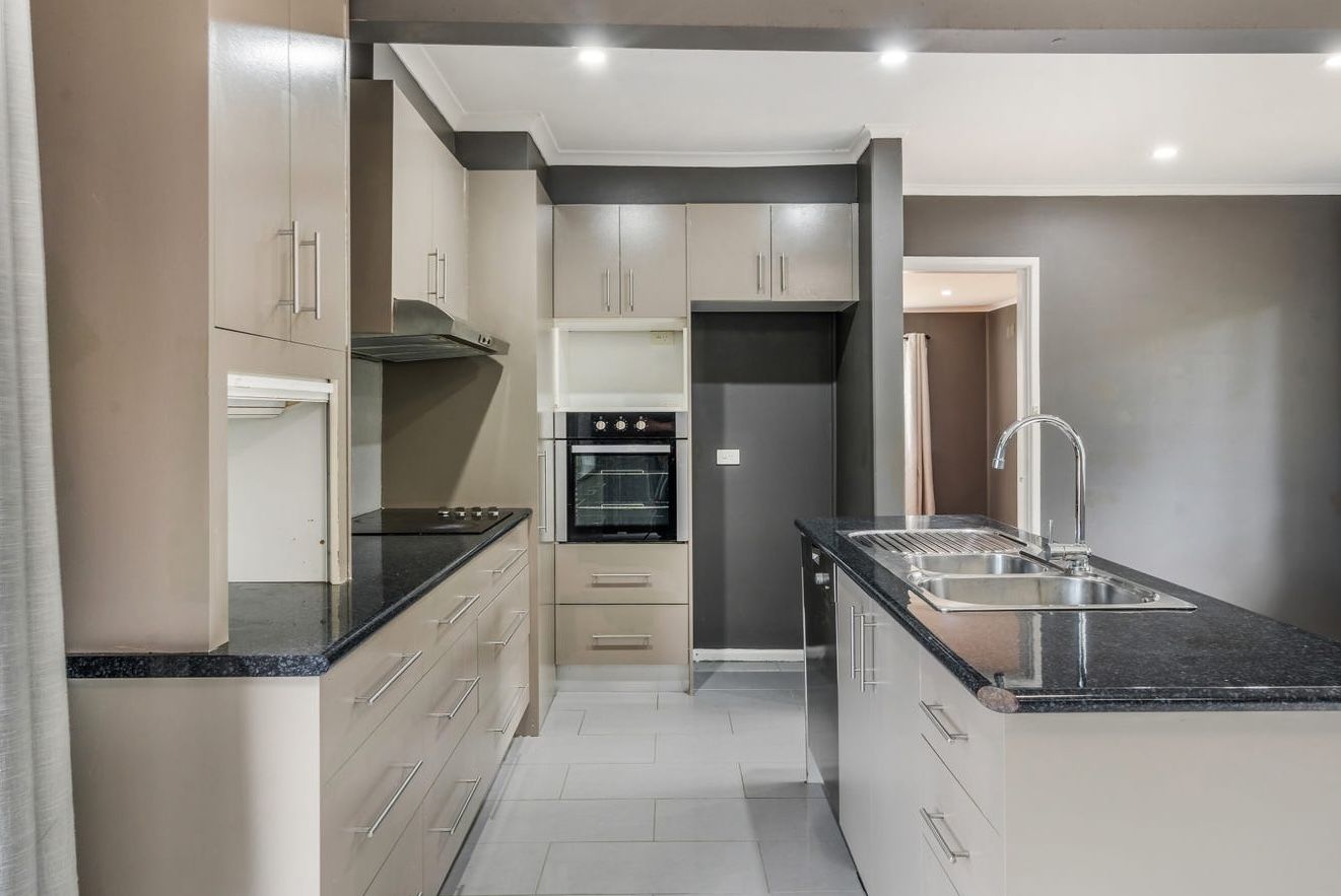 13 Devon Place, Busby, NSW 2168