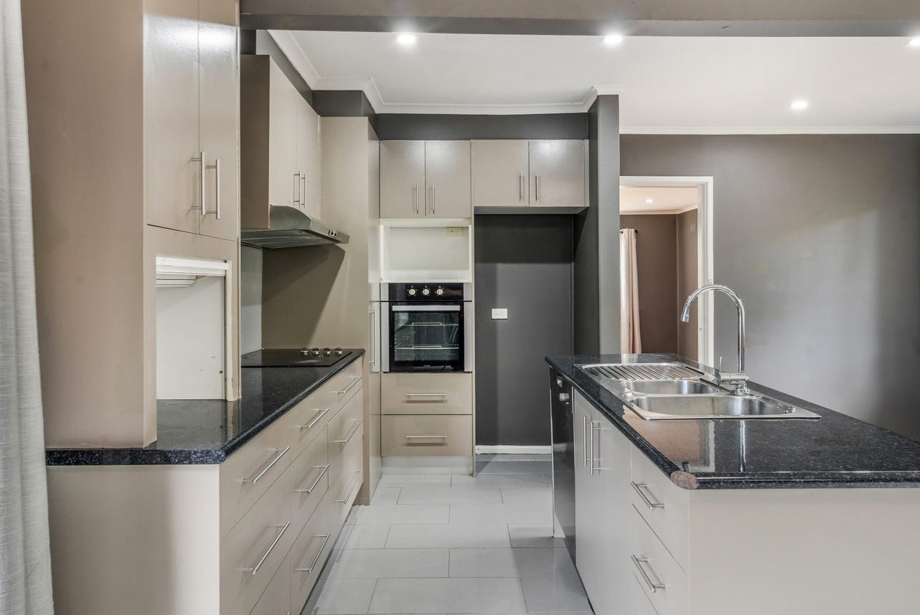 13 Devon Place, Busby, NSW 2168