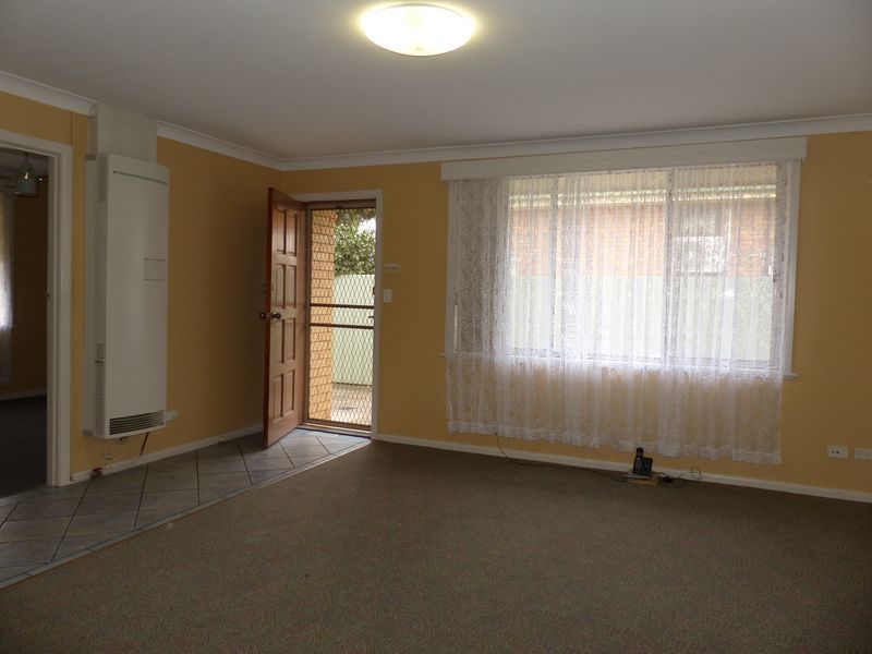 1/452 Kotthoff Street, Lavington, NSW 2641