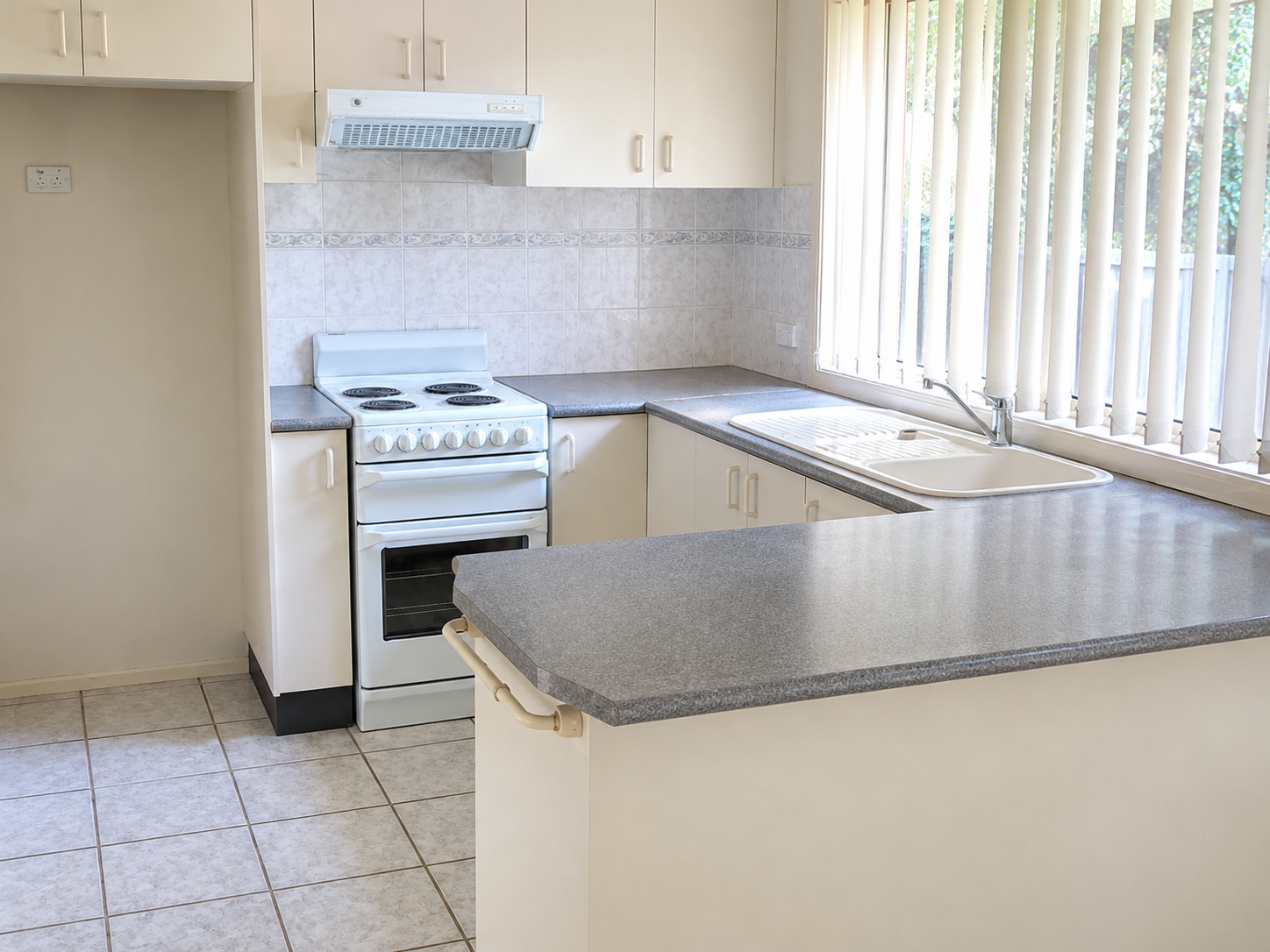 39 Bombala Street, Pendle Hill, NSW 2145