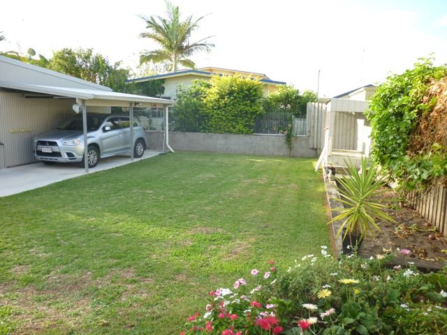 16 Broadwater Avenue, Maroochydore, QLD 4558