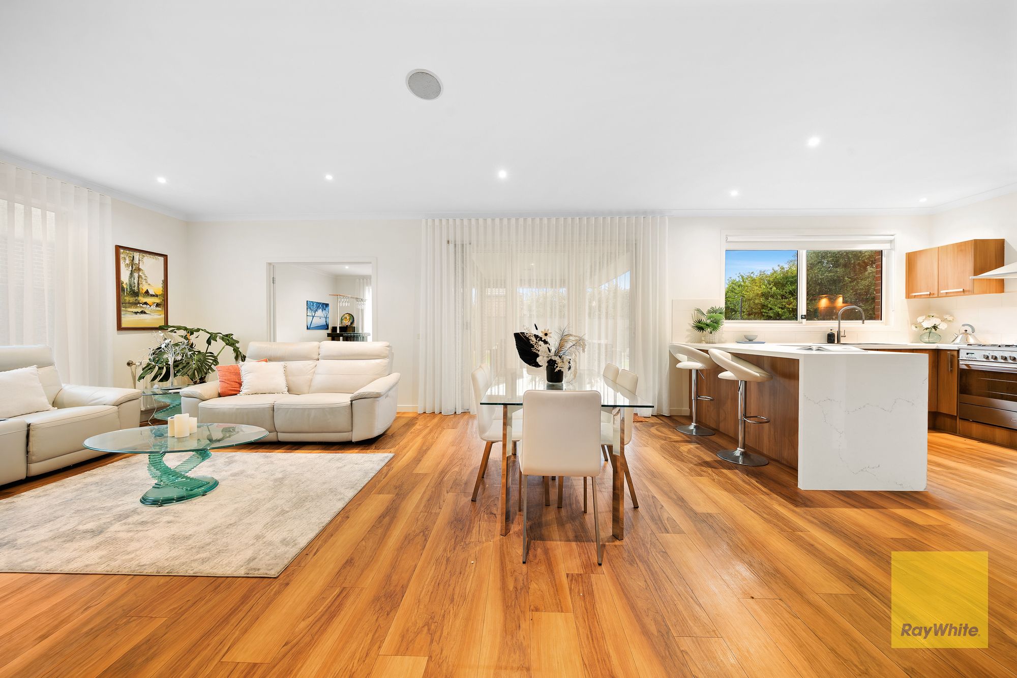 22 Fairbridge Road — photo 11 of 30