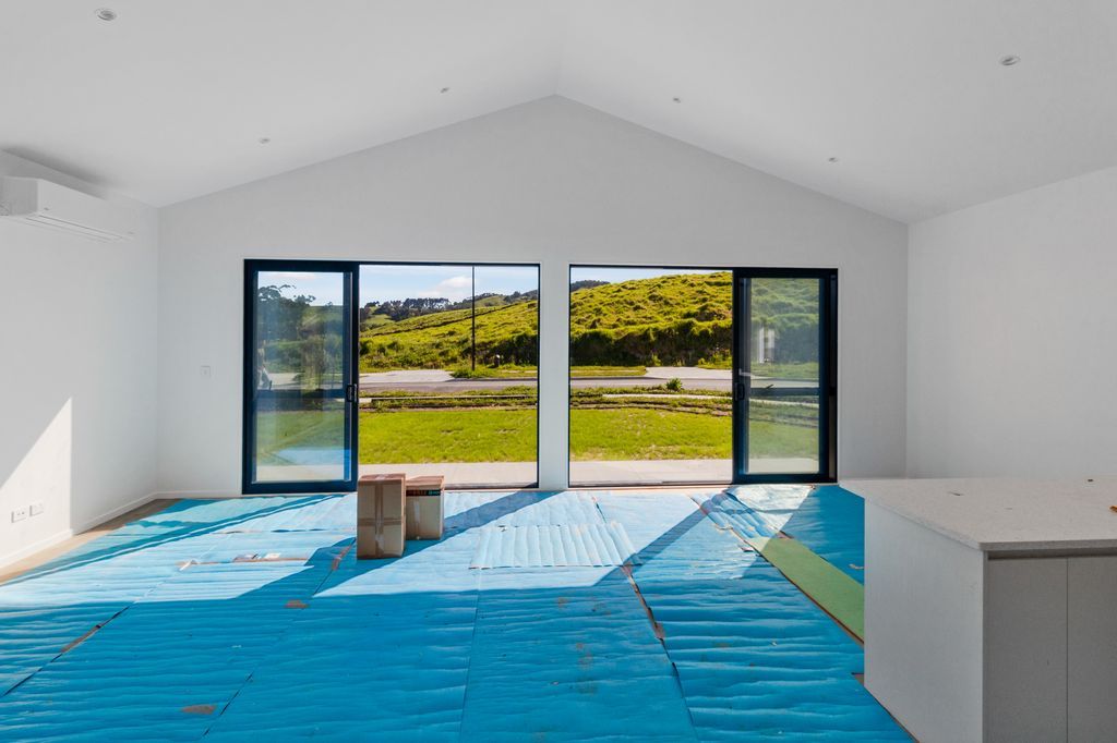 80 Mataikokako Loop, Kawakawa Bay, Manukau City