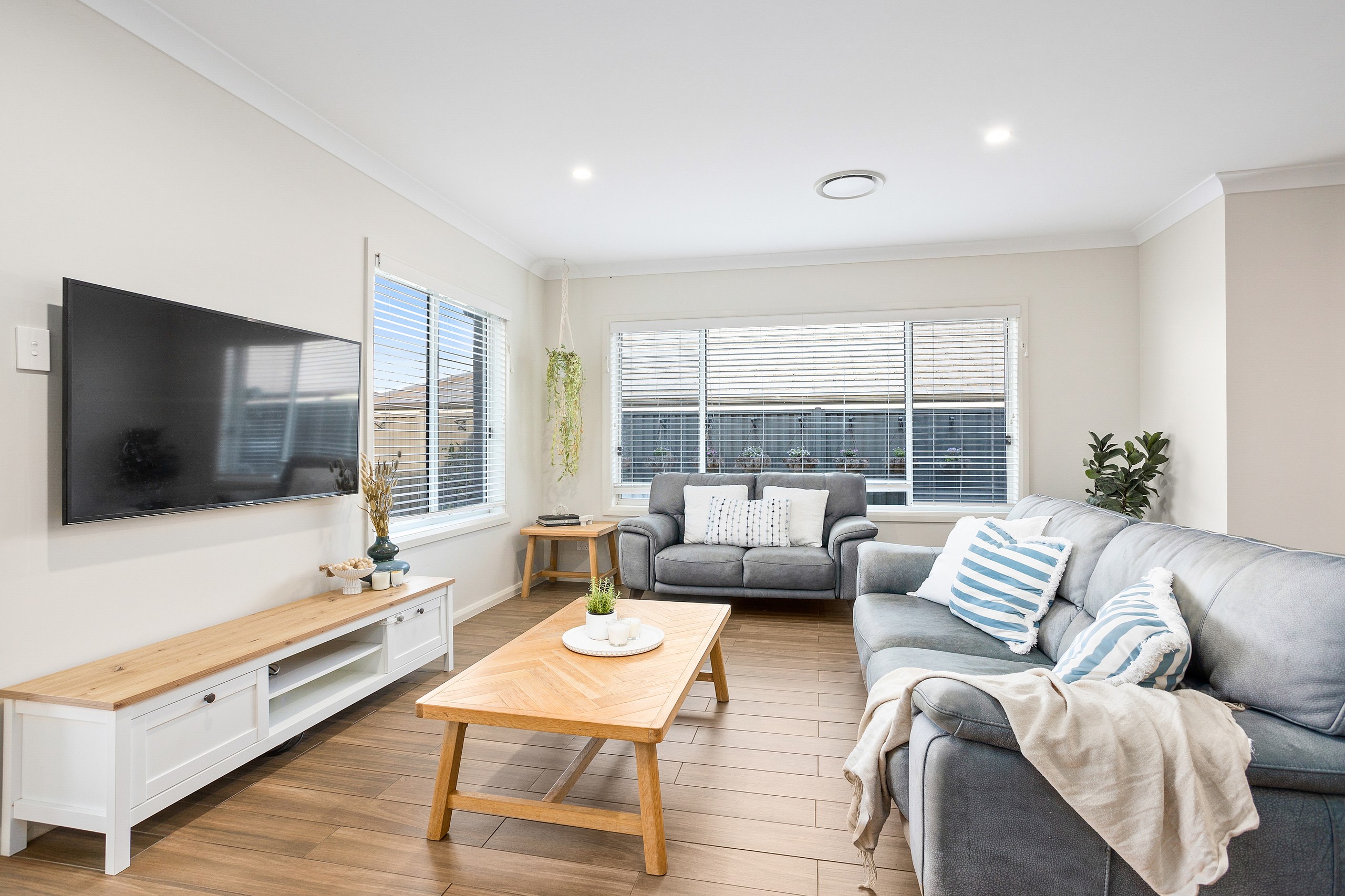 19 Gower Street, Calderwood, NSW 2527