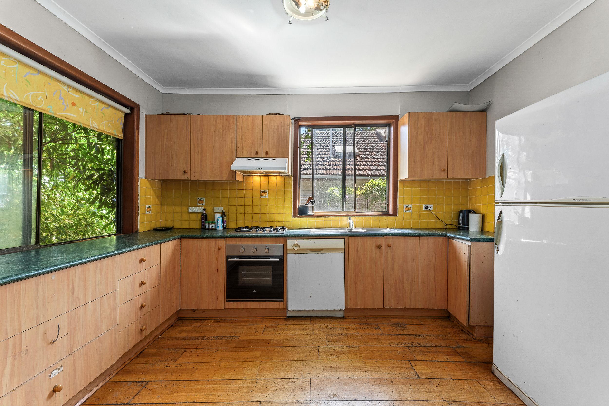 32 Clanbrae Avenue — photo 3 of 18