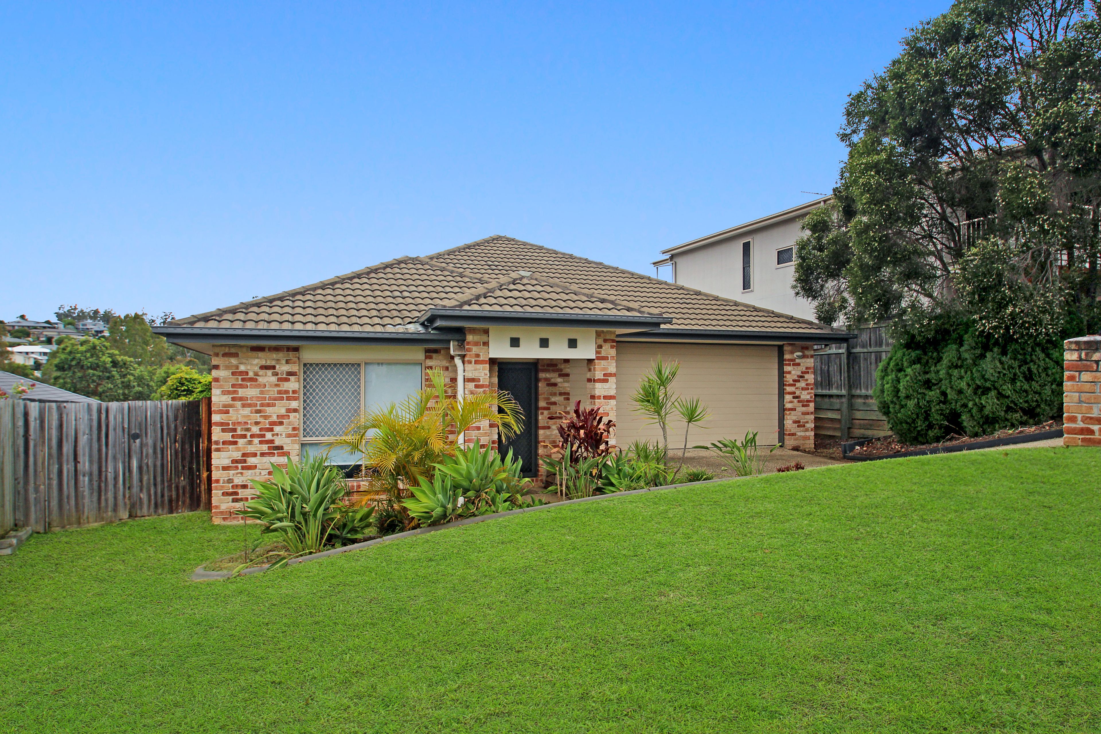 15 Horizon Drive, Springfield Lakes, QLD 4300