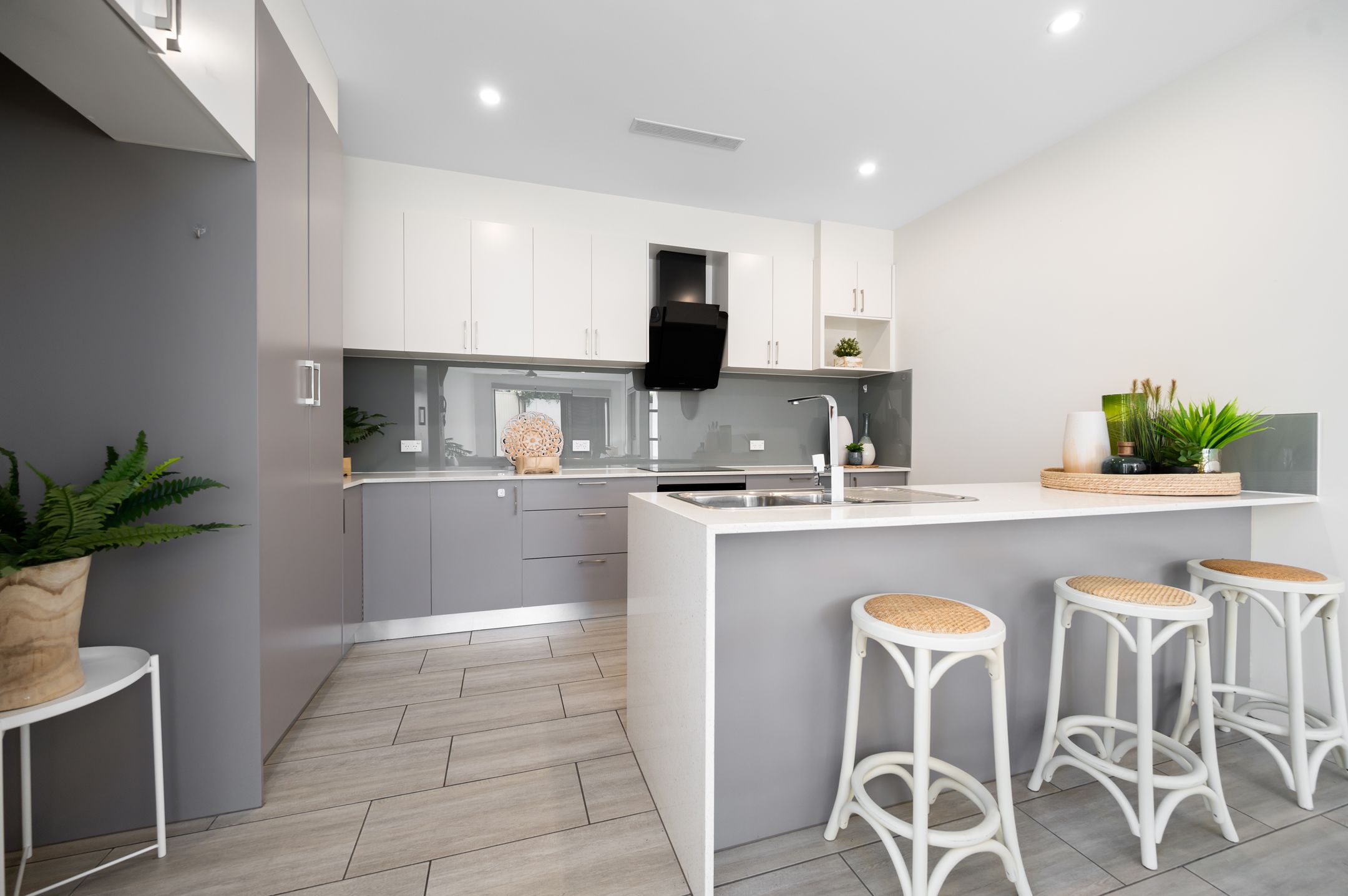 1/485a Pine Ridge Road, Runaway Bay, QLD 4216