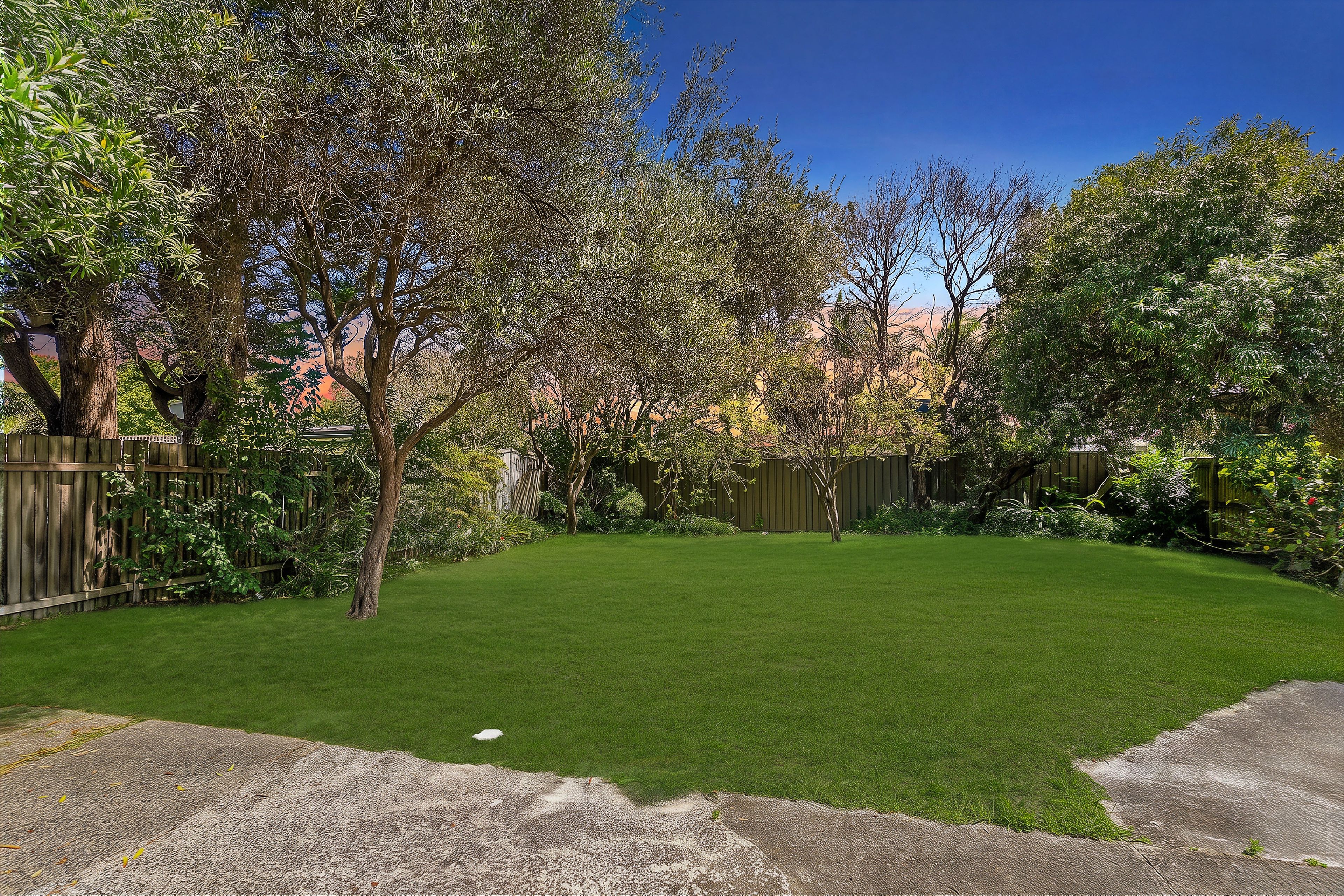 8 Lang Avenue — photo 3 of 26