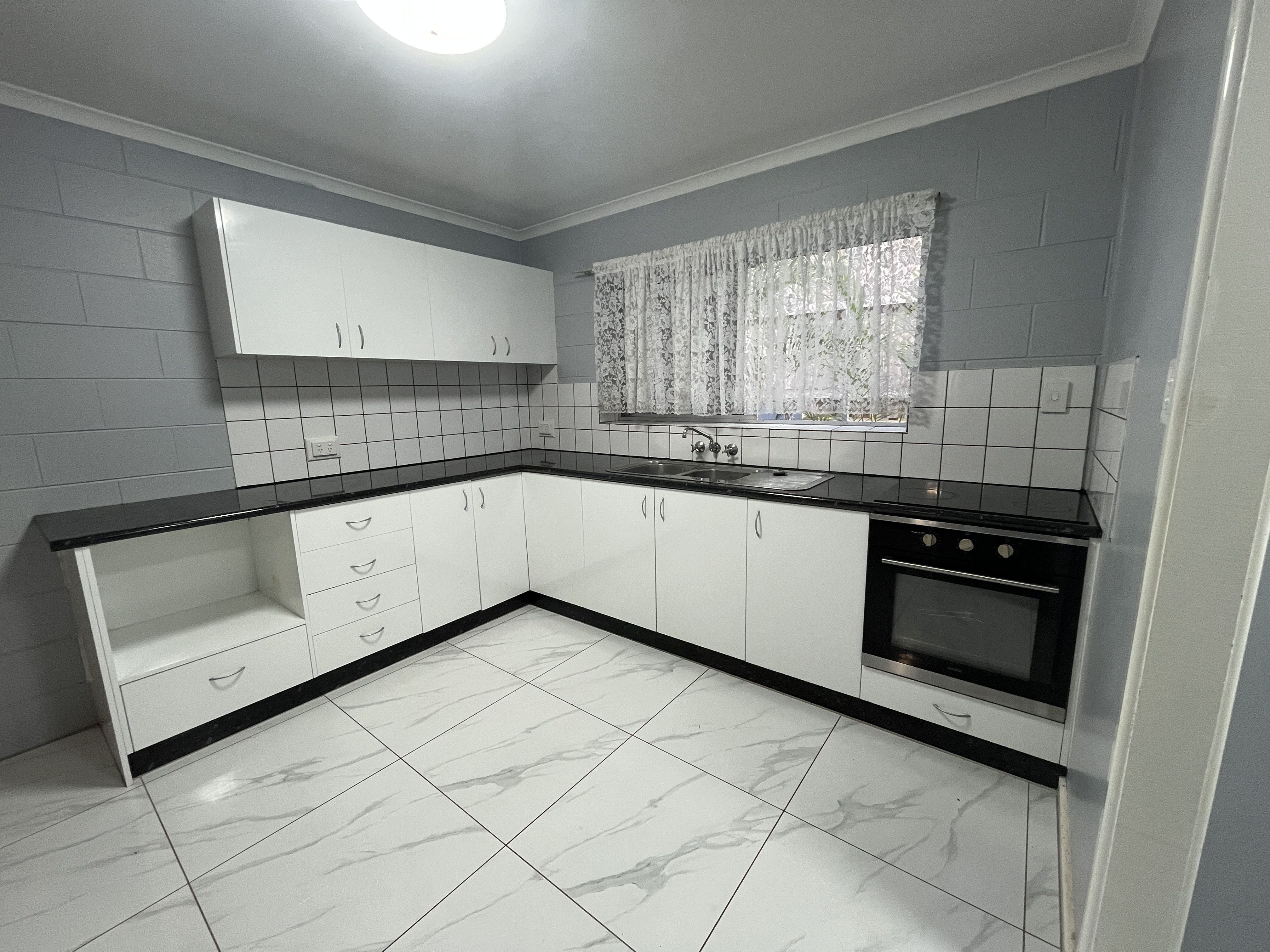 2/6 Mabel Street, Atherton, QLD 4883