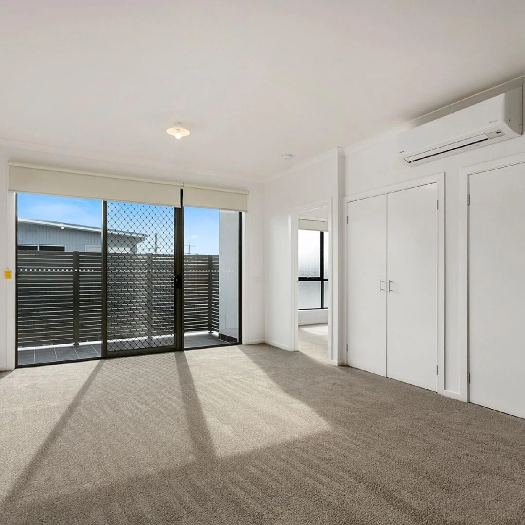 15/10 Queen Street, Hastings, VIC 3915