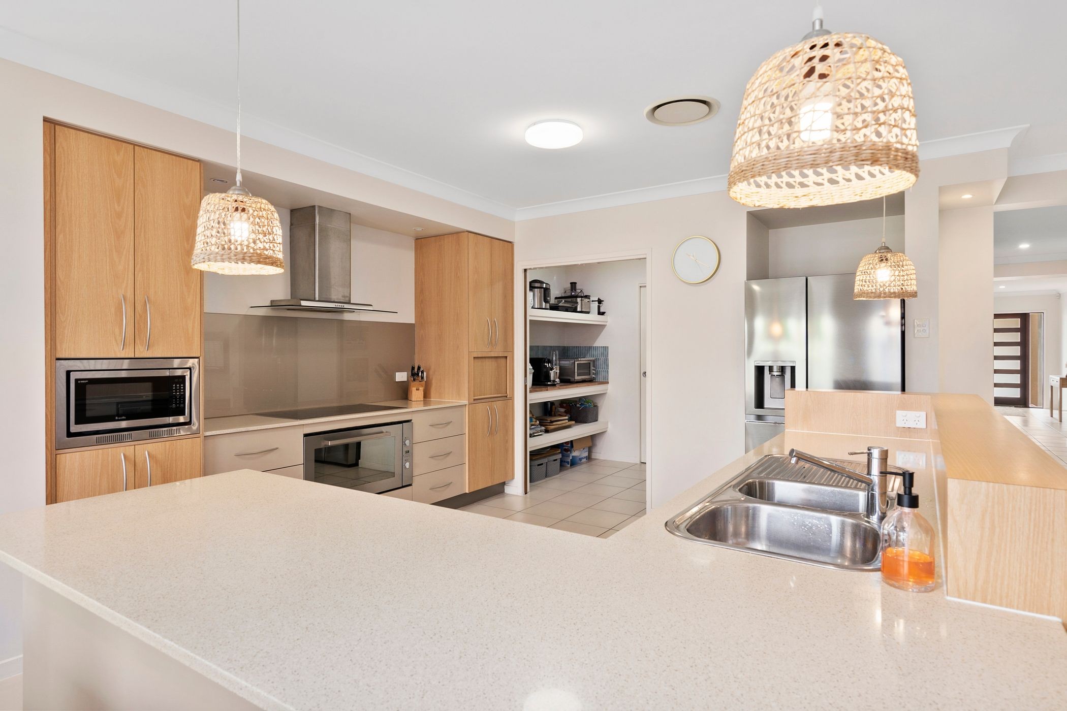 5 Shallows Court, Eatons Hill, QLD 4037