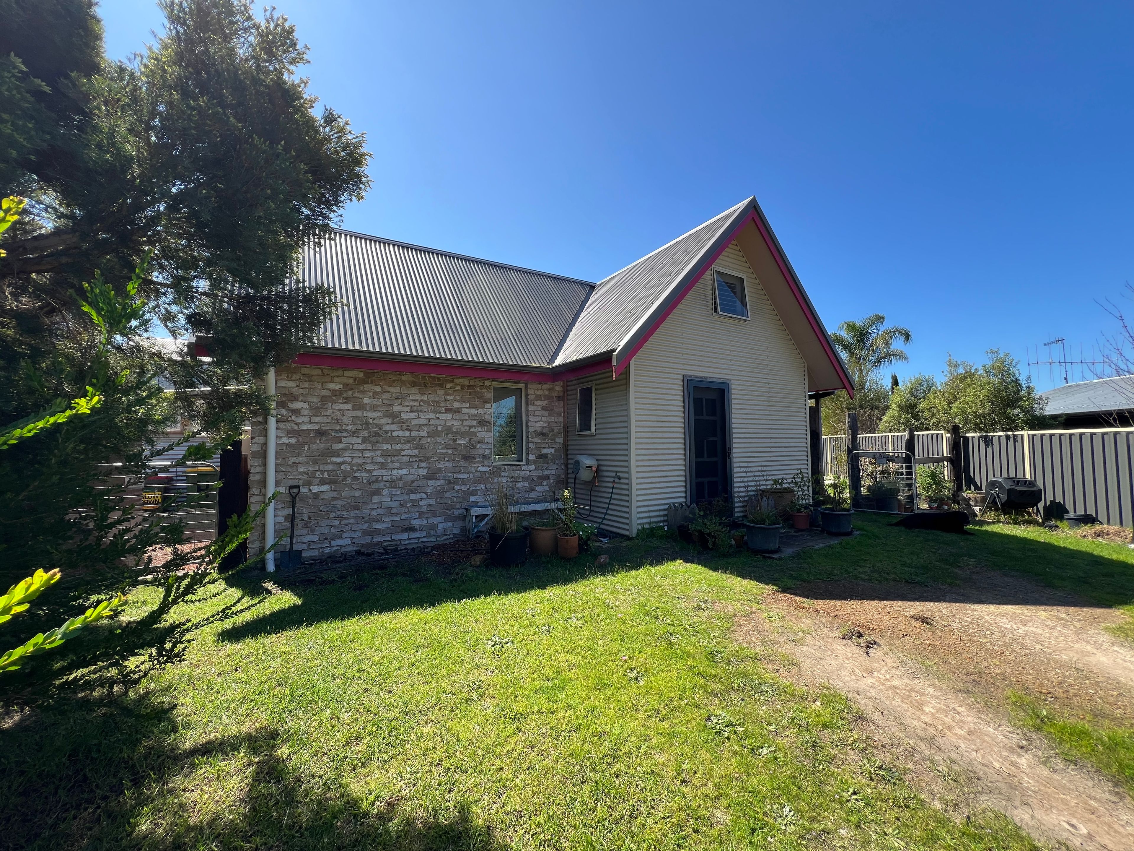 8 Ti Tree Lane, Denmark WA 6333