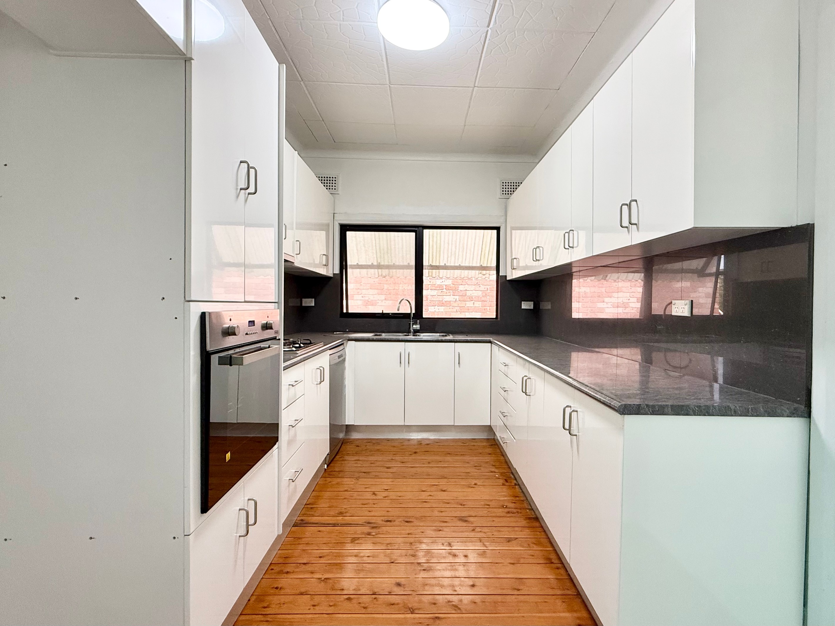 2 Berring Avenue, Roselands, NSW 2196