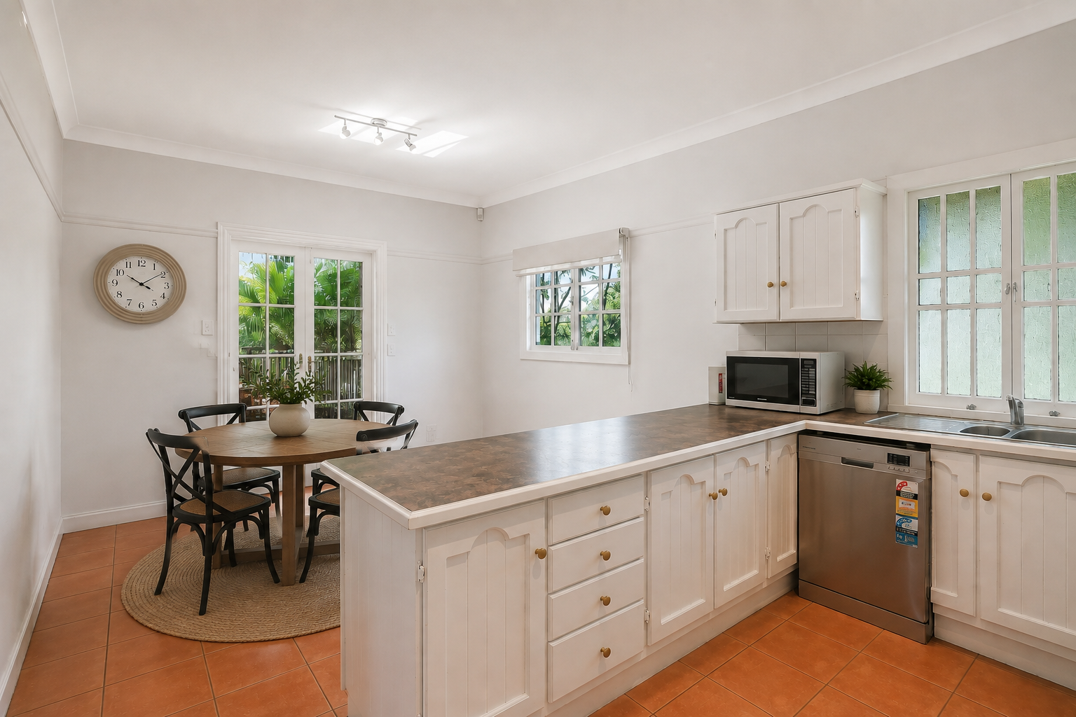 80 Bilyana Street — photo 6 of 14