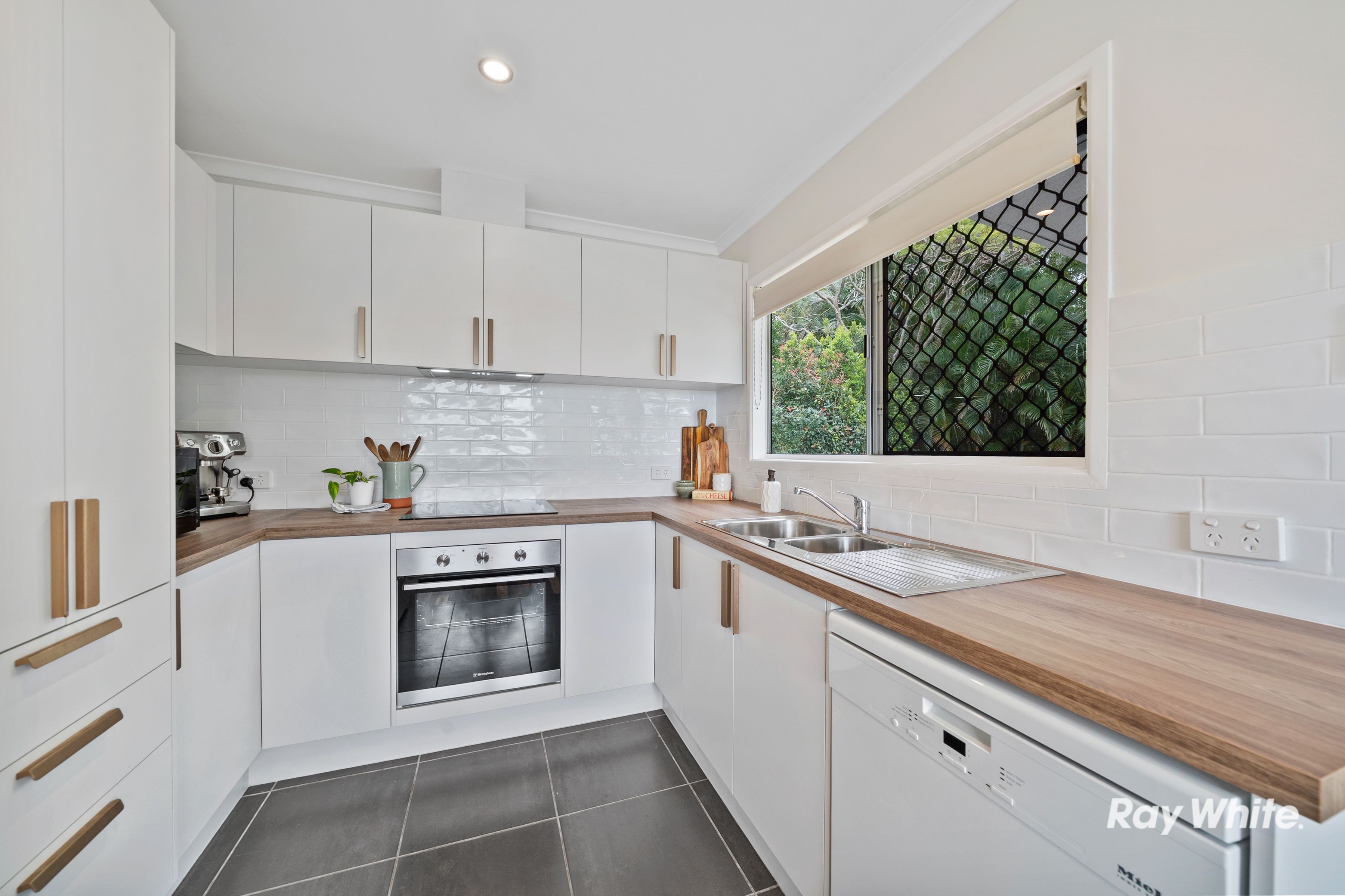 23 Little John Street — photo 4 of 30