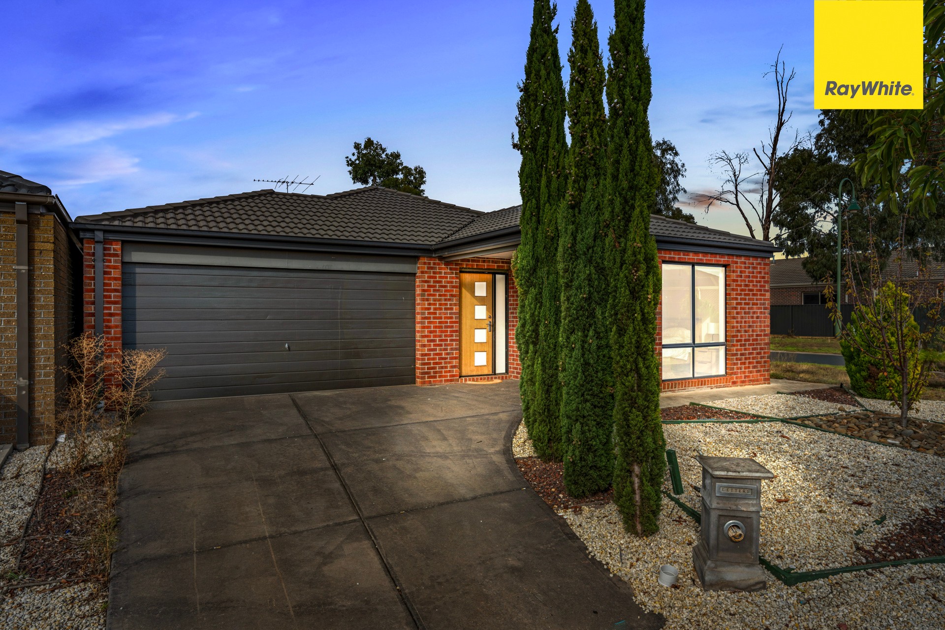 1 Milfoil Place, Brookfield, VIC 3338
